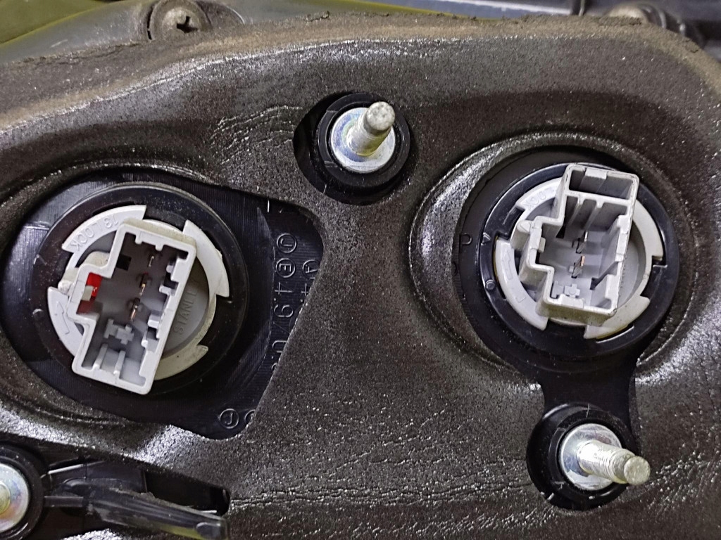 MAZDA 3 Licht links heck