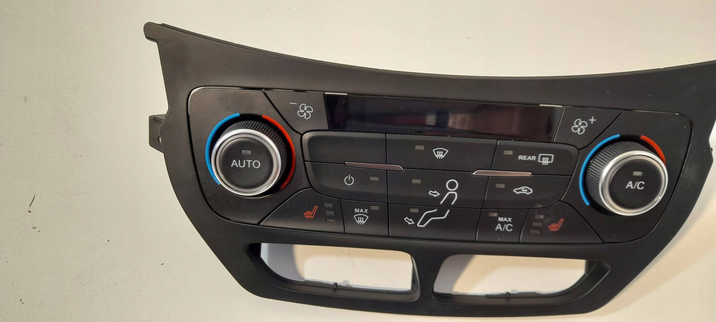 Ford Escape III Unite commande clima GJ5T18C612CJ