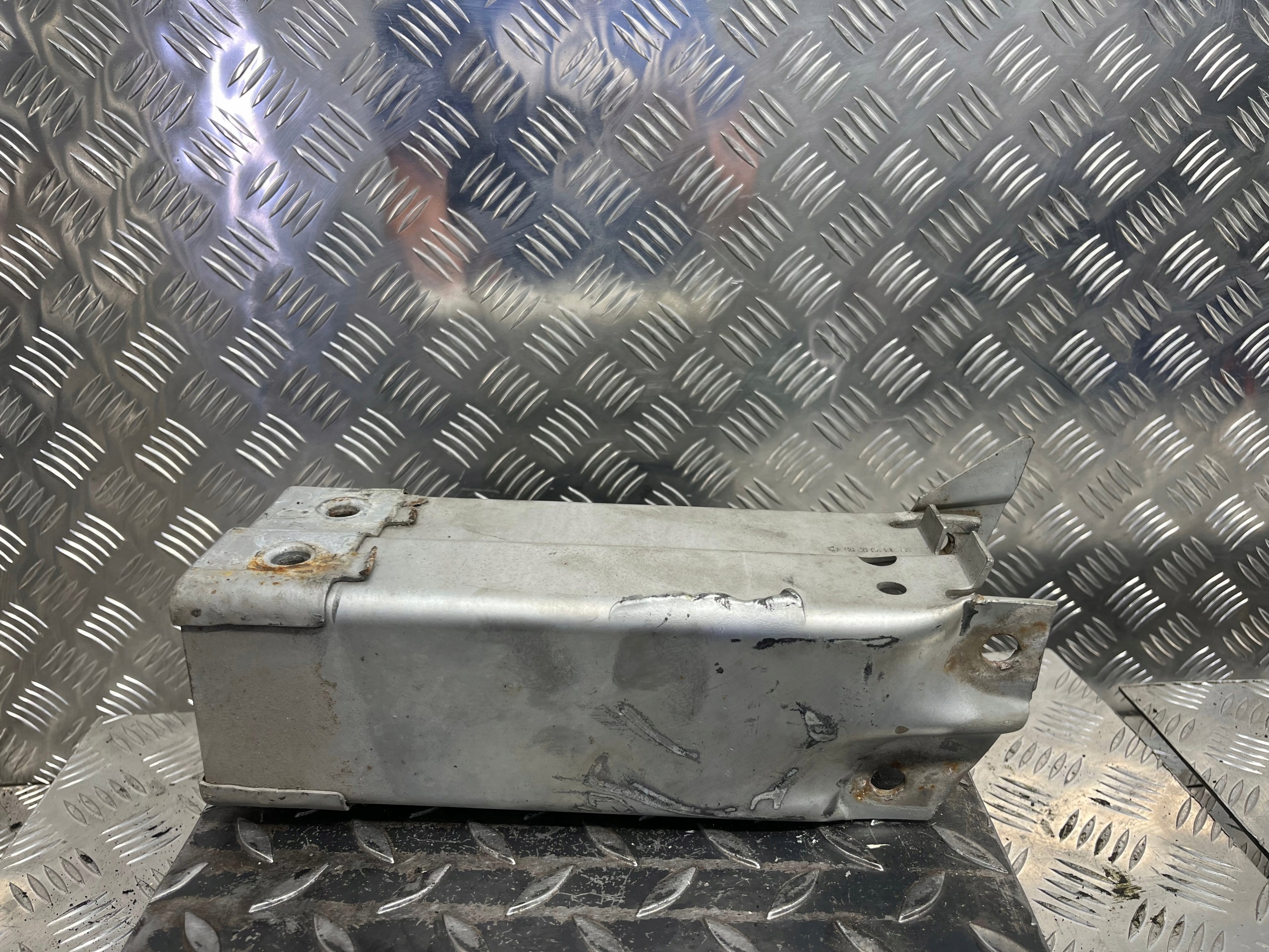 beam tip right front OPEL INSIGNIA 13235555