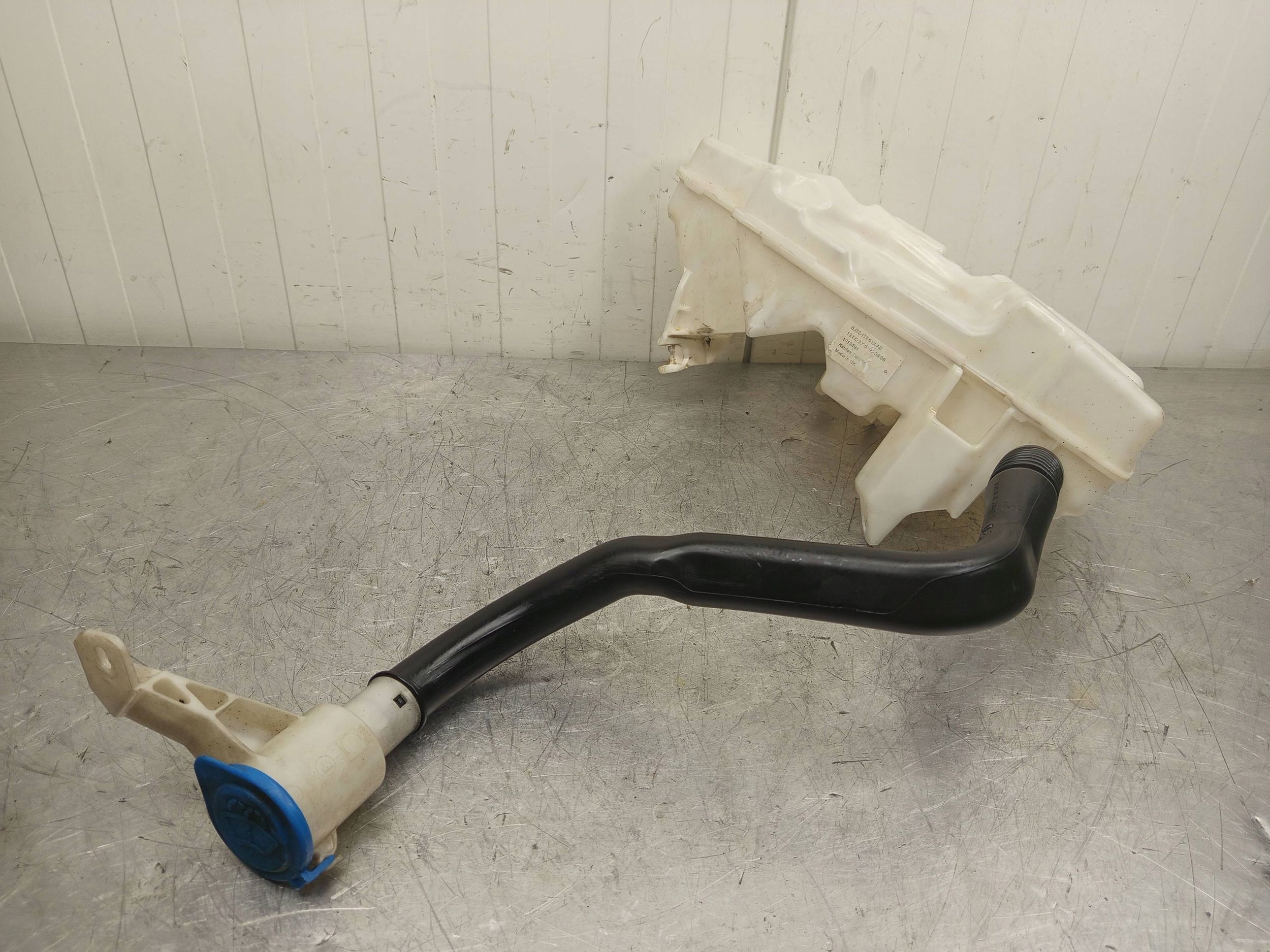 LAND ROVER oe BJ32-17B613-B