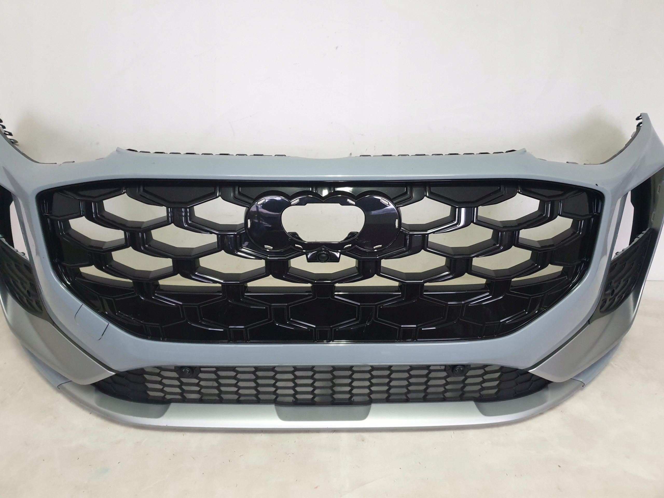 AUDI Q3 III 83H S-LINE 25-> bumper front front 6xPDC 83H807437D