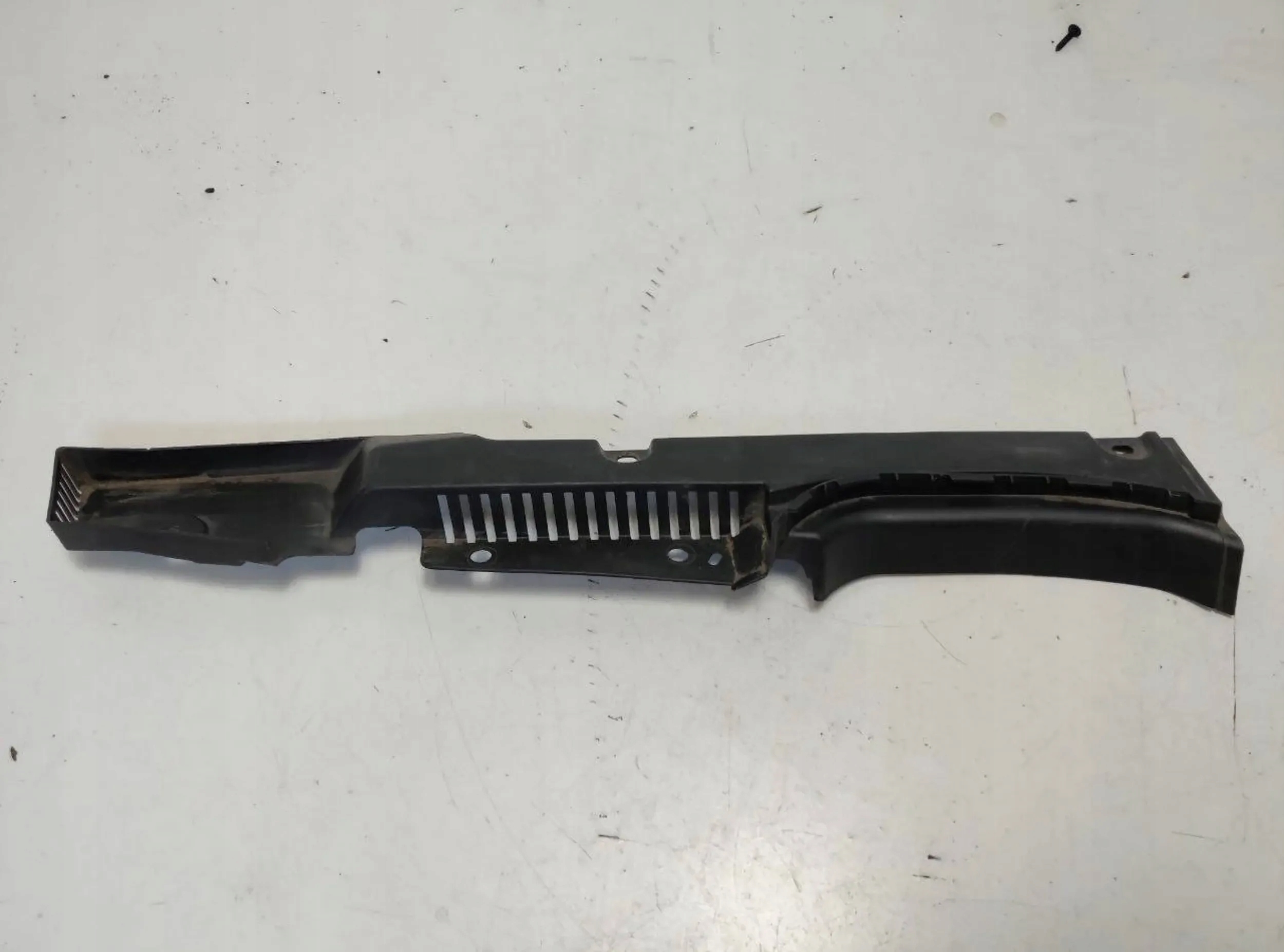 LEWA OSŁONA NAKŁADKA BŁOTNIKA VOLVO XC90 31371763