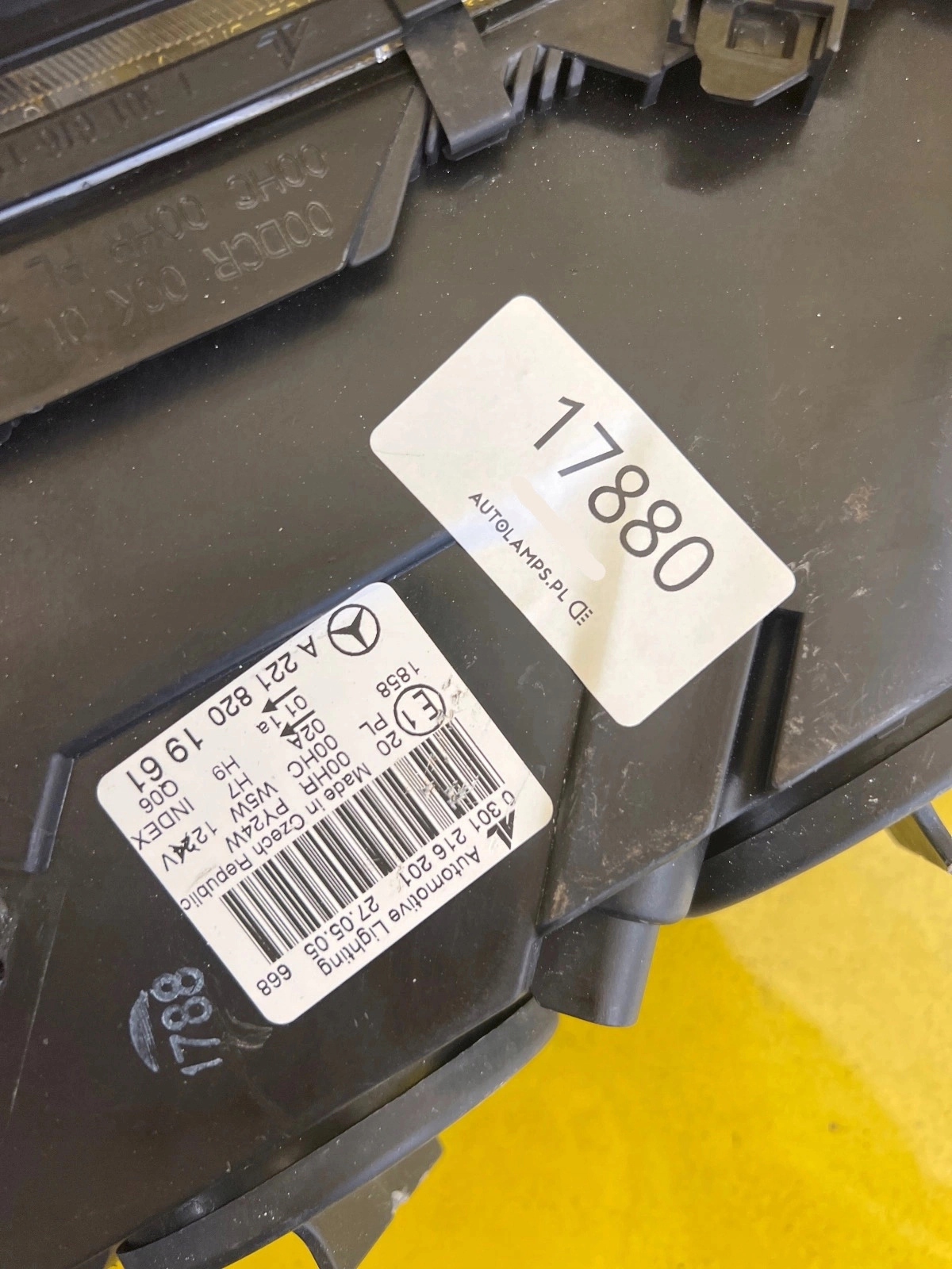 light left MERCEDES s-class W221 05- normal A2218201961