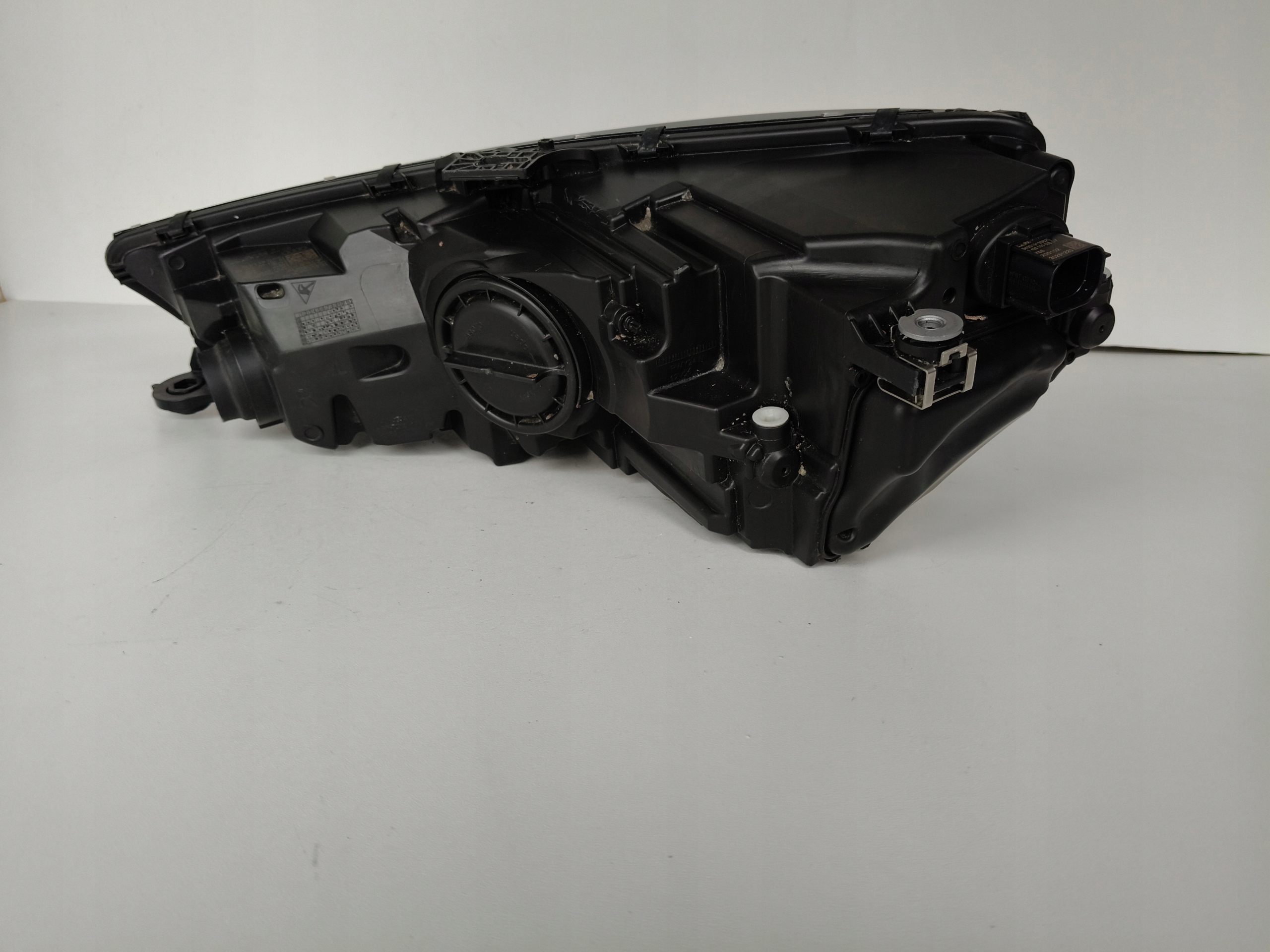 light right REFLEKTOR AUDI A4 B9 8W 8W0 19- LIFT FULL LED