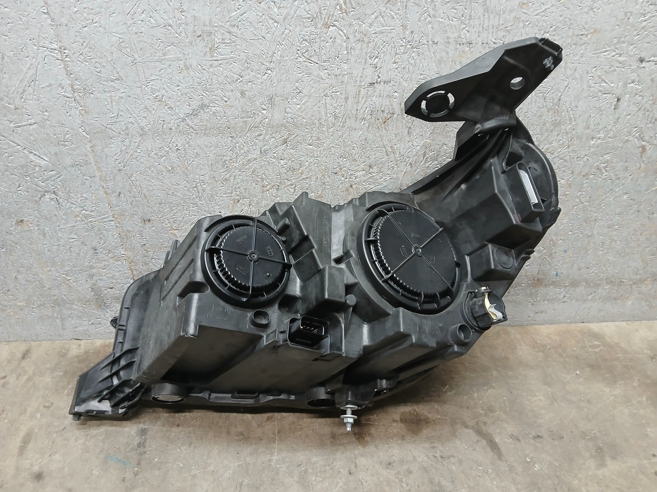 light front right OPEL CORSA F 39162649