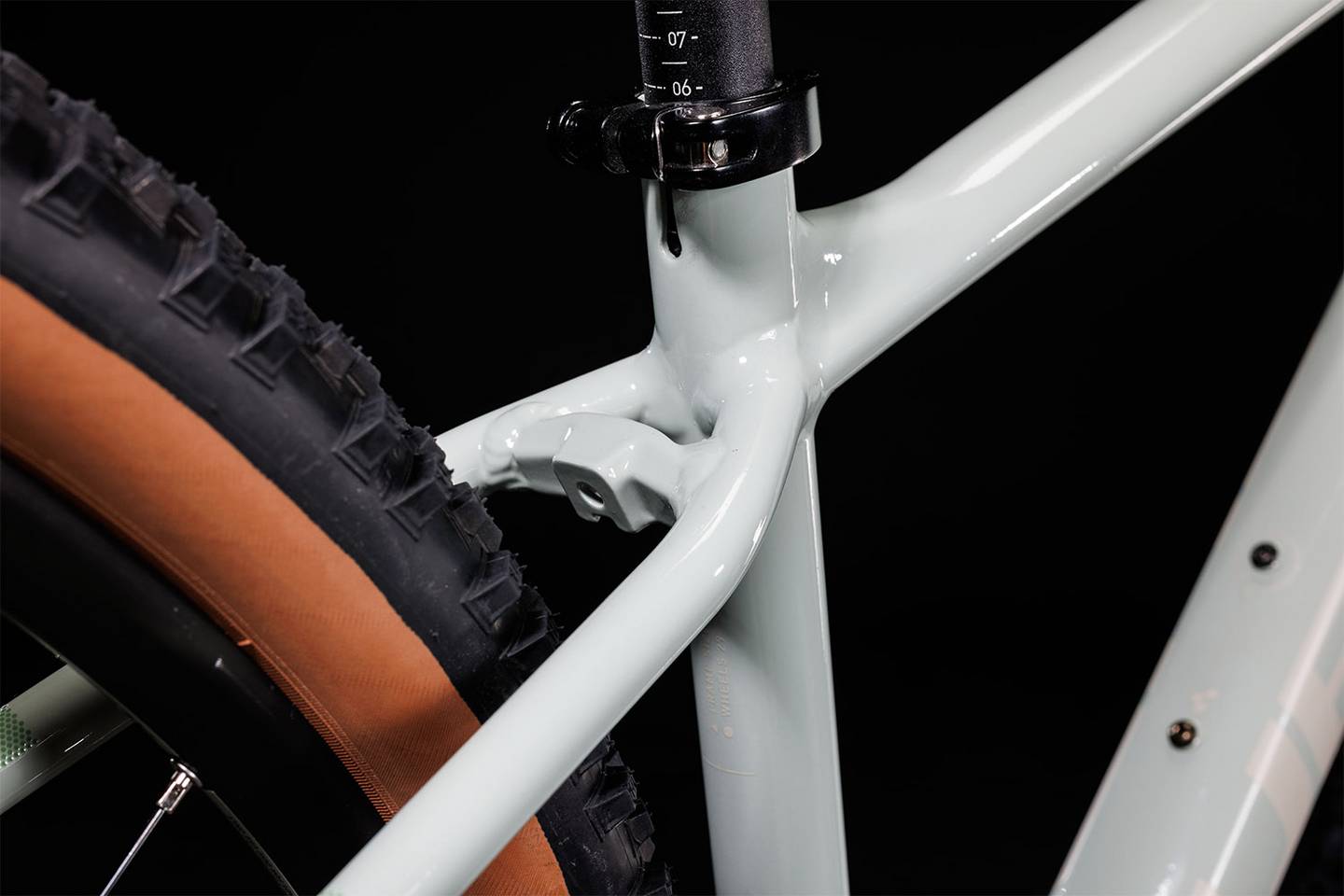 Rower CUBE ACCESS WS EXC rama L 20'' stonegrey Marka Cube