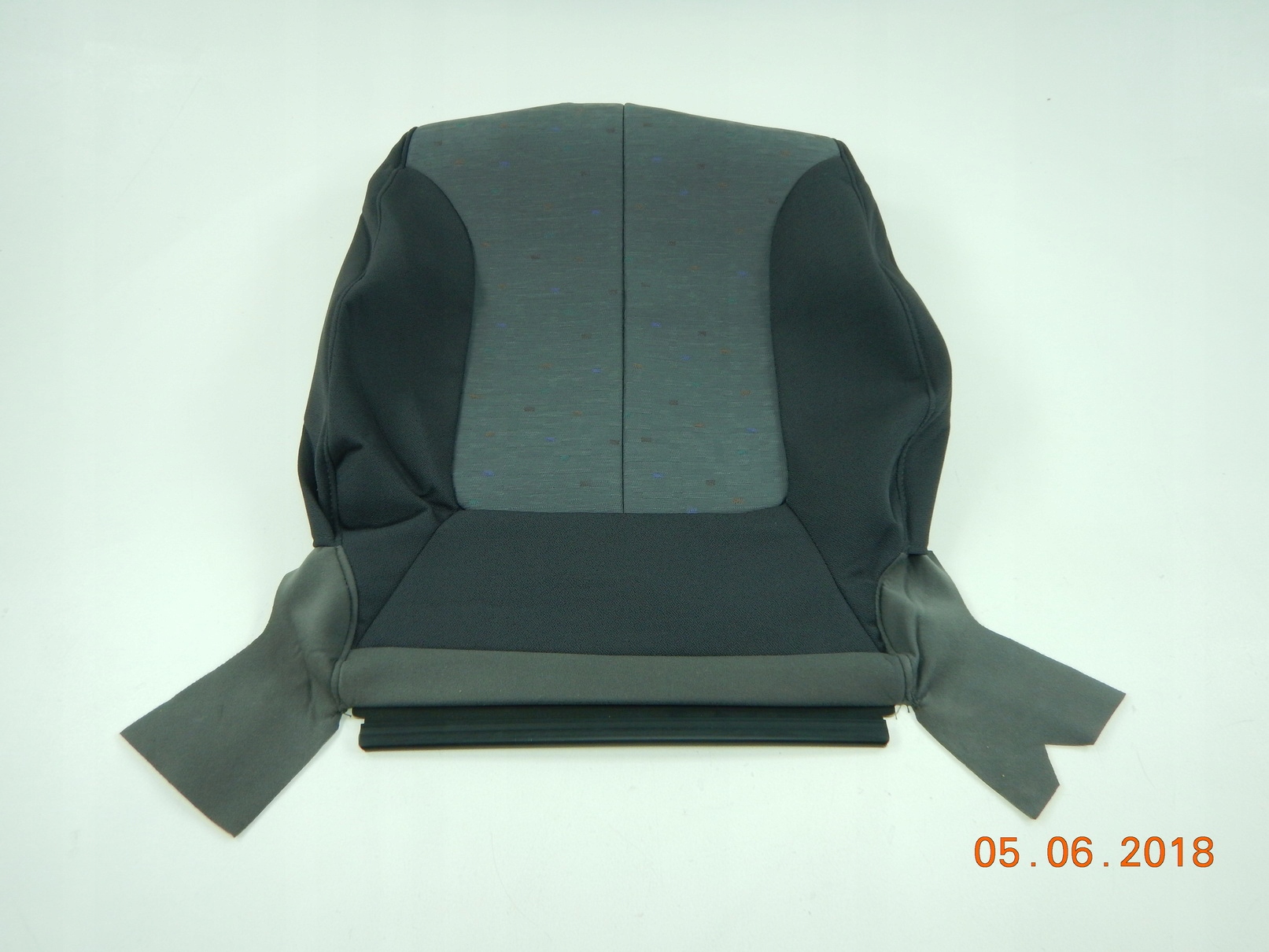 Couverture Siège HYUNDAI ACCENT 99- / 8816025602BNU