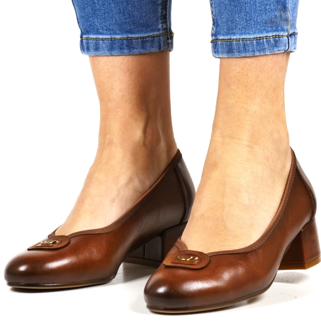 Polobotky Na Nízkém Podpatku Potocki Elegantní Hnědé 38