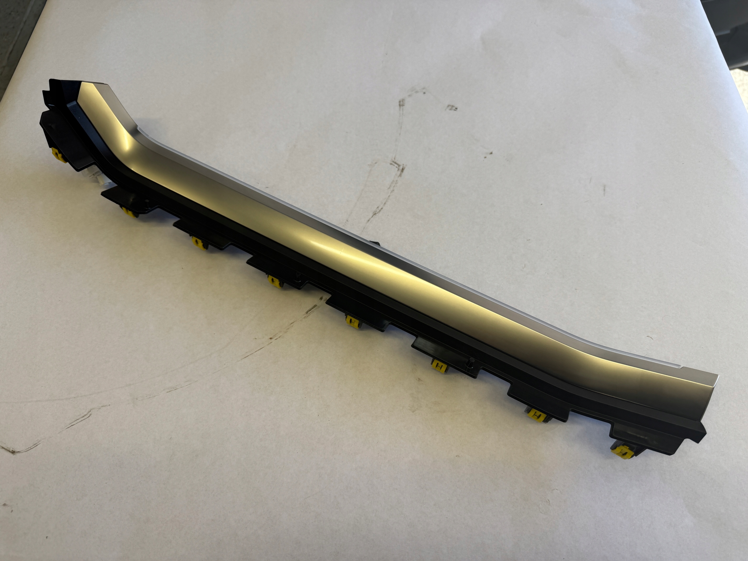 RENAULT AUSTRAL Moulage DEKOR Console 684125981R