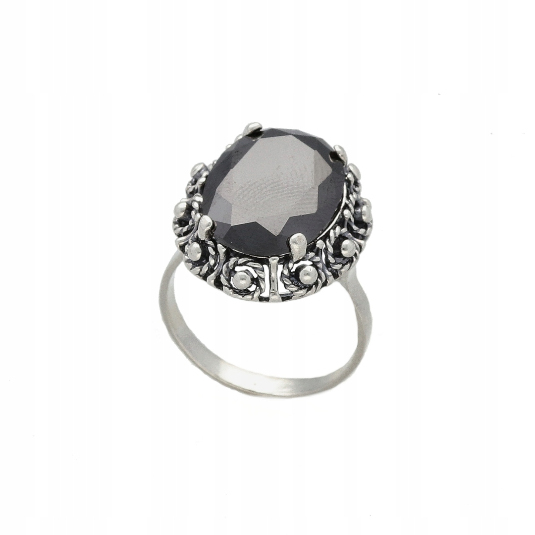 Prstýnek s černým zirkonem stříbro vel.