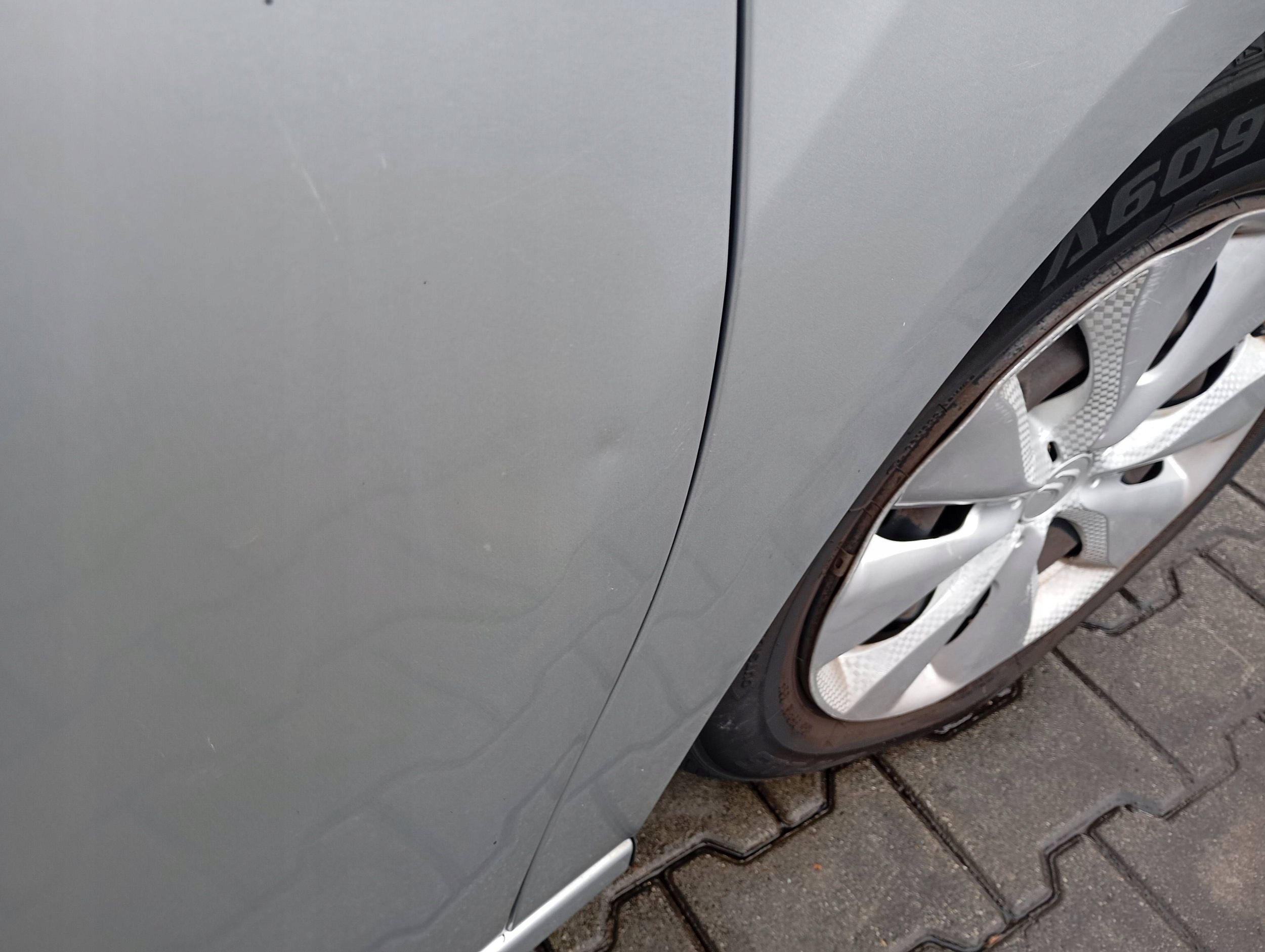 CITROEN C3 II 2 SC 09-16 door front right silver EZRC