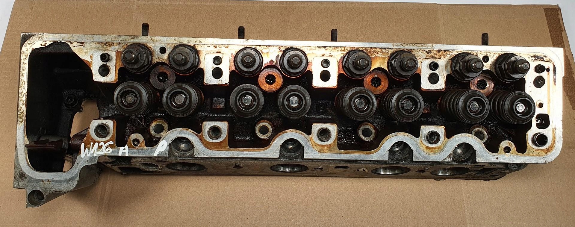 GŁOWICA SILNIKA MERCEDES W126 3.8 V8 R1160163301
