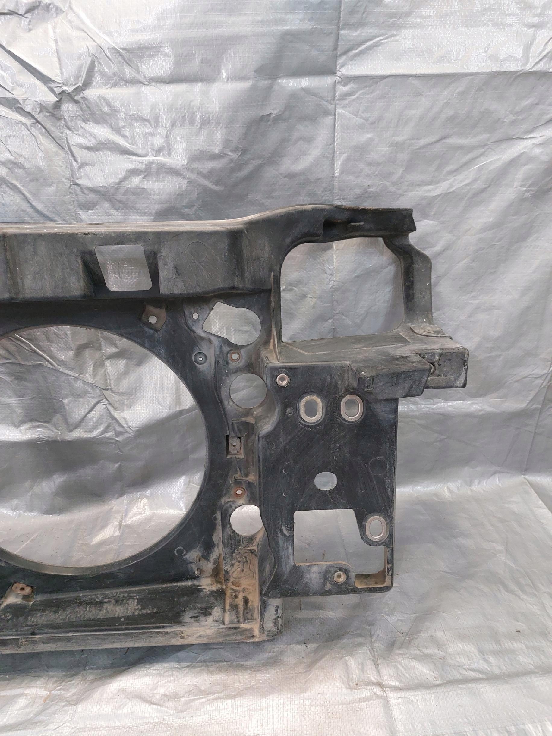 support panel for radiators pillar VW POLO 6N2