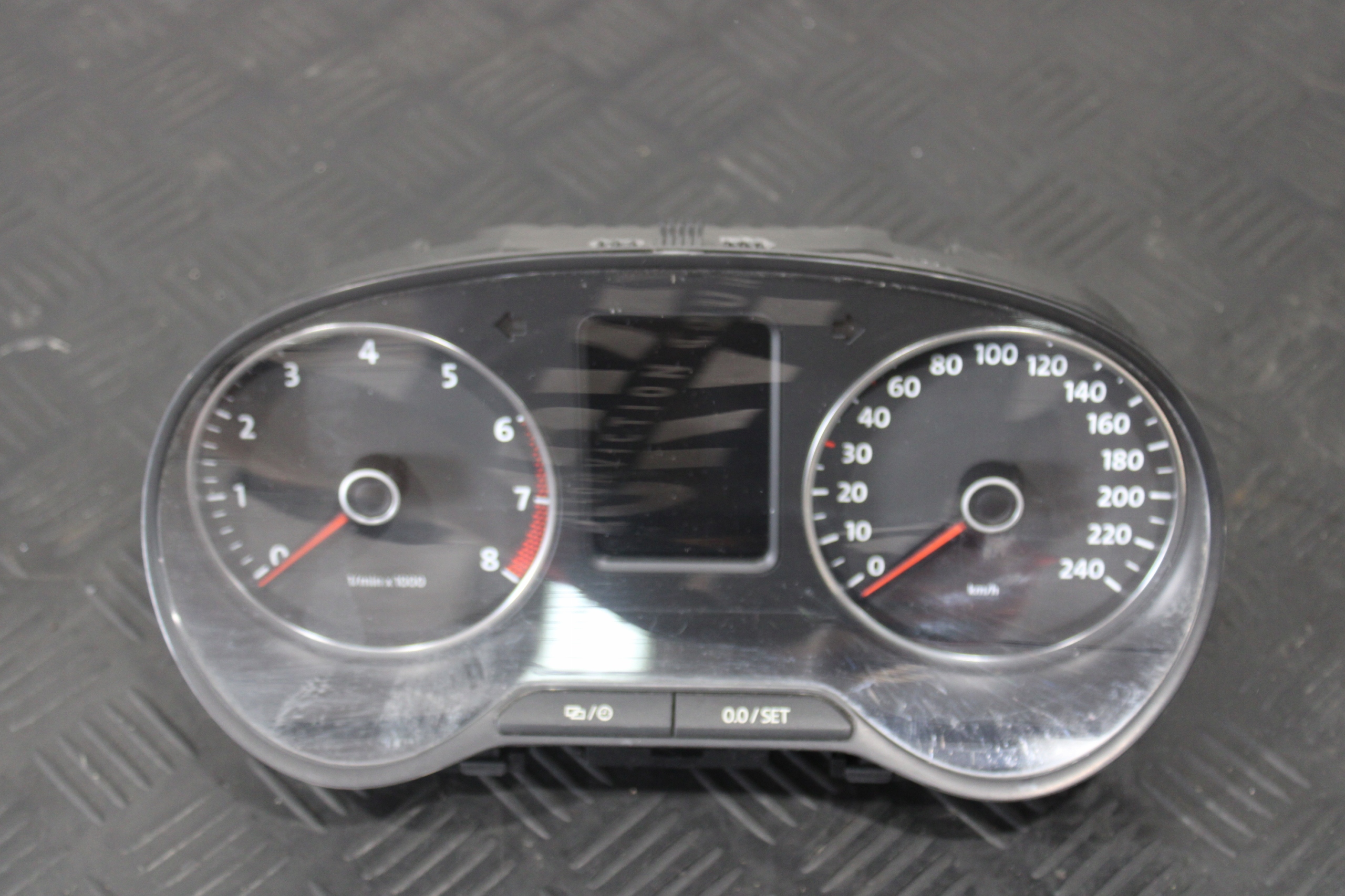 dials dials consoles VW POLO V 5 6R0 6R 6R0920860M