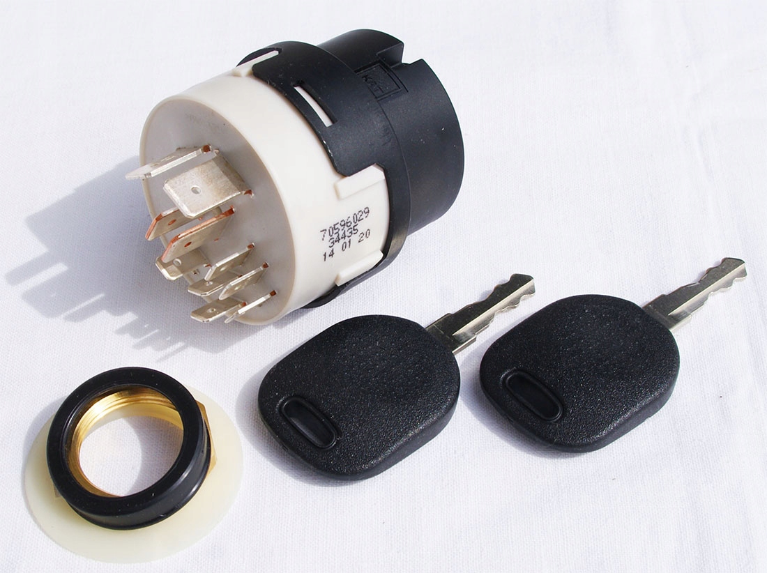 Stacyjka zapłonu pasuje do CASE JCB John Deere New Holland Claas włącznik EAN (GTIN) 4026736057831