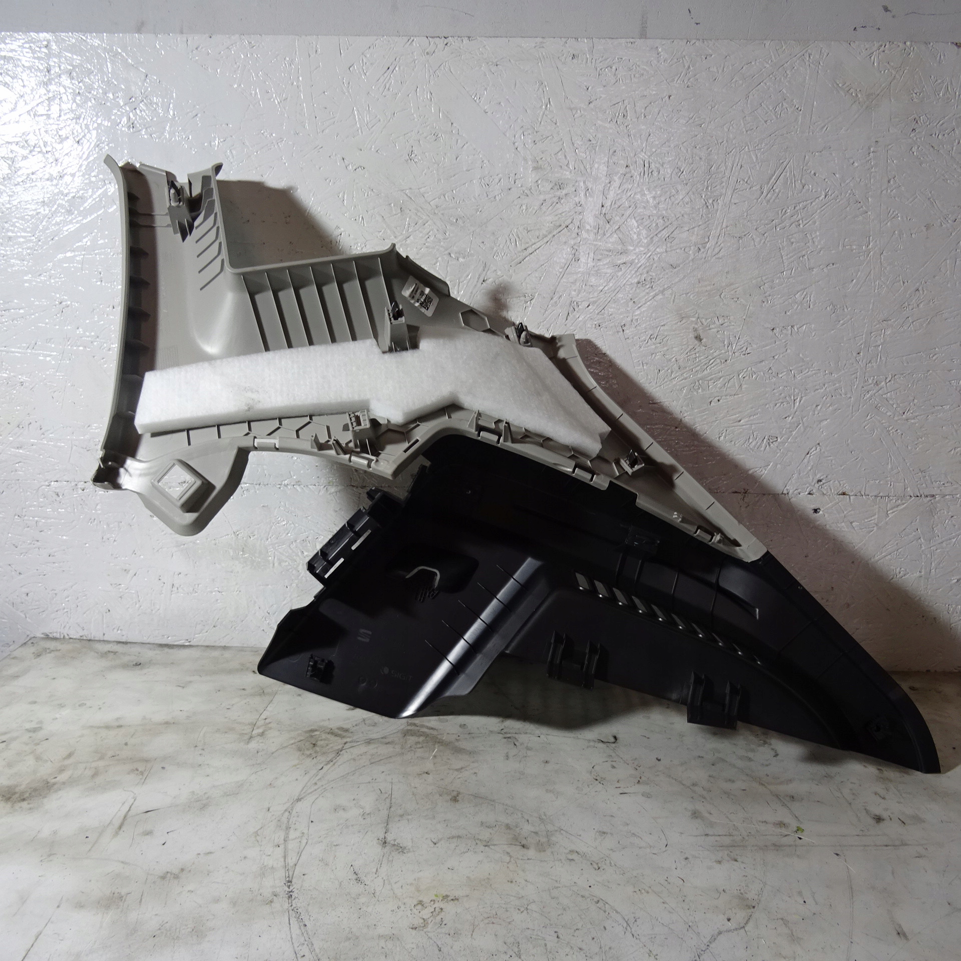 SEAT LEON IV 4 HB Blende Abdeckung SLUPKA heck links 5FA867761