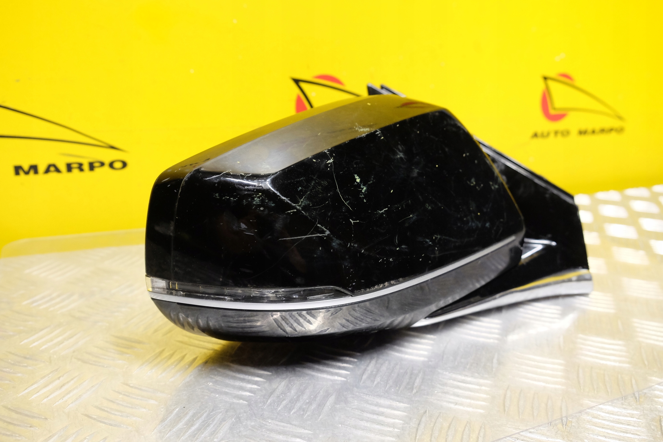 CADILLAC XT5 2016- LUSTERKO ZEWNĘTRZNE R 12PIN USA Kolor do lakierowania