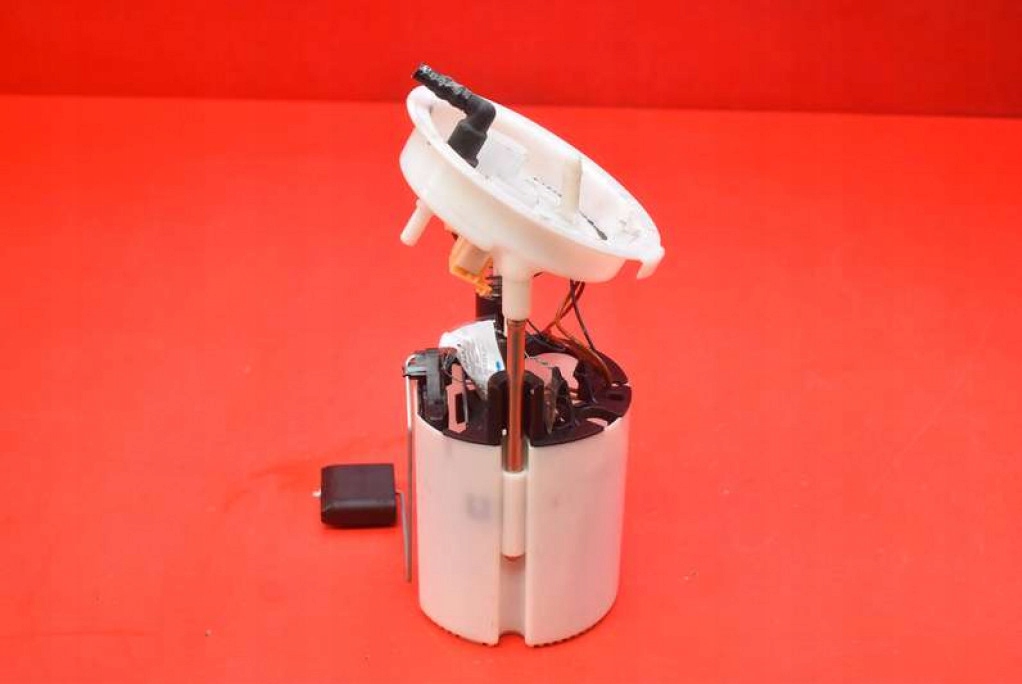 pump feed pump 6763850 BMW E90 E91 2.0i 150 KM 04-10