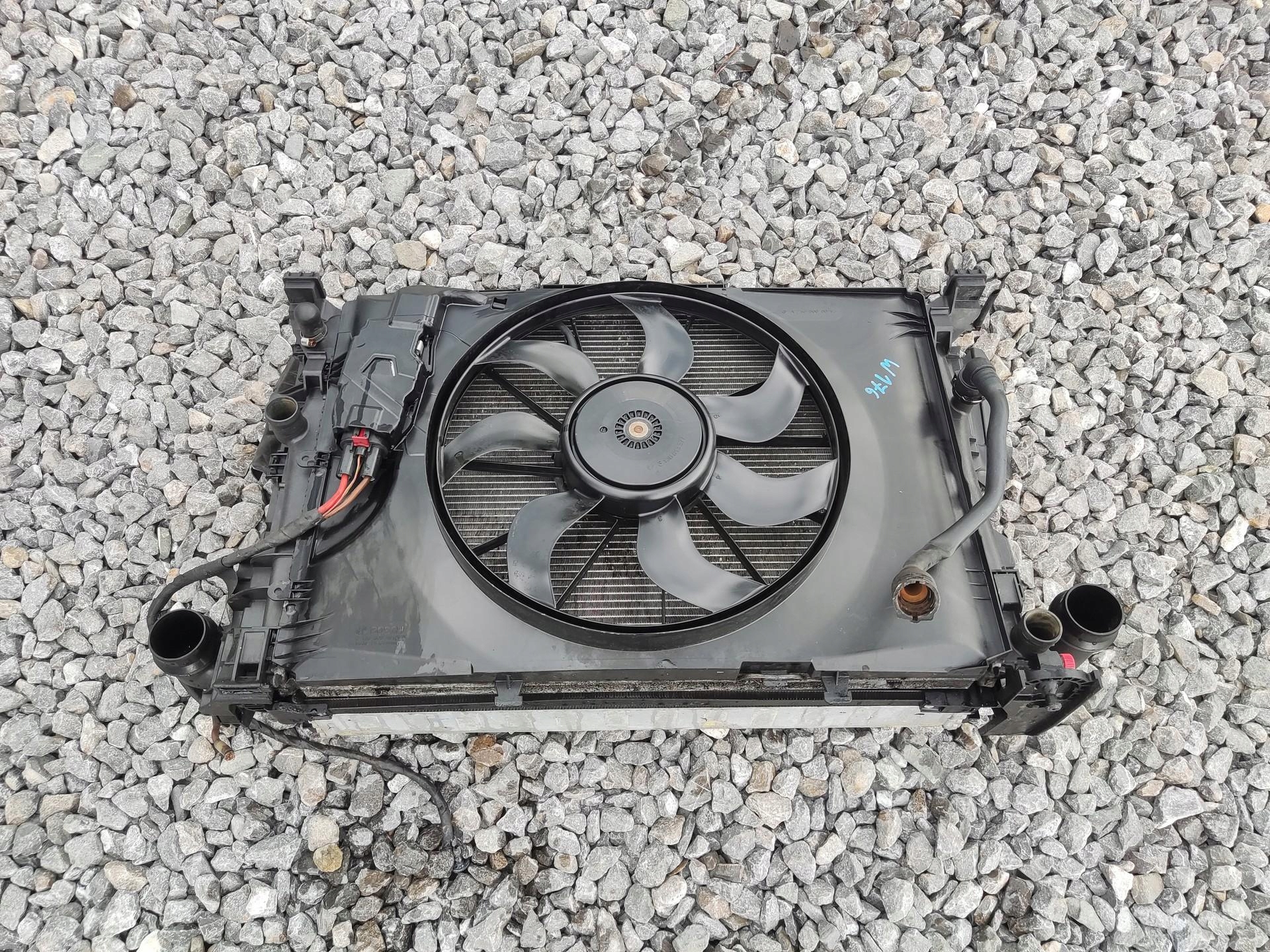 KOMPLET chladiče ventilátor MERCEDES A-třída W176 1.5 CDI 2012-2015