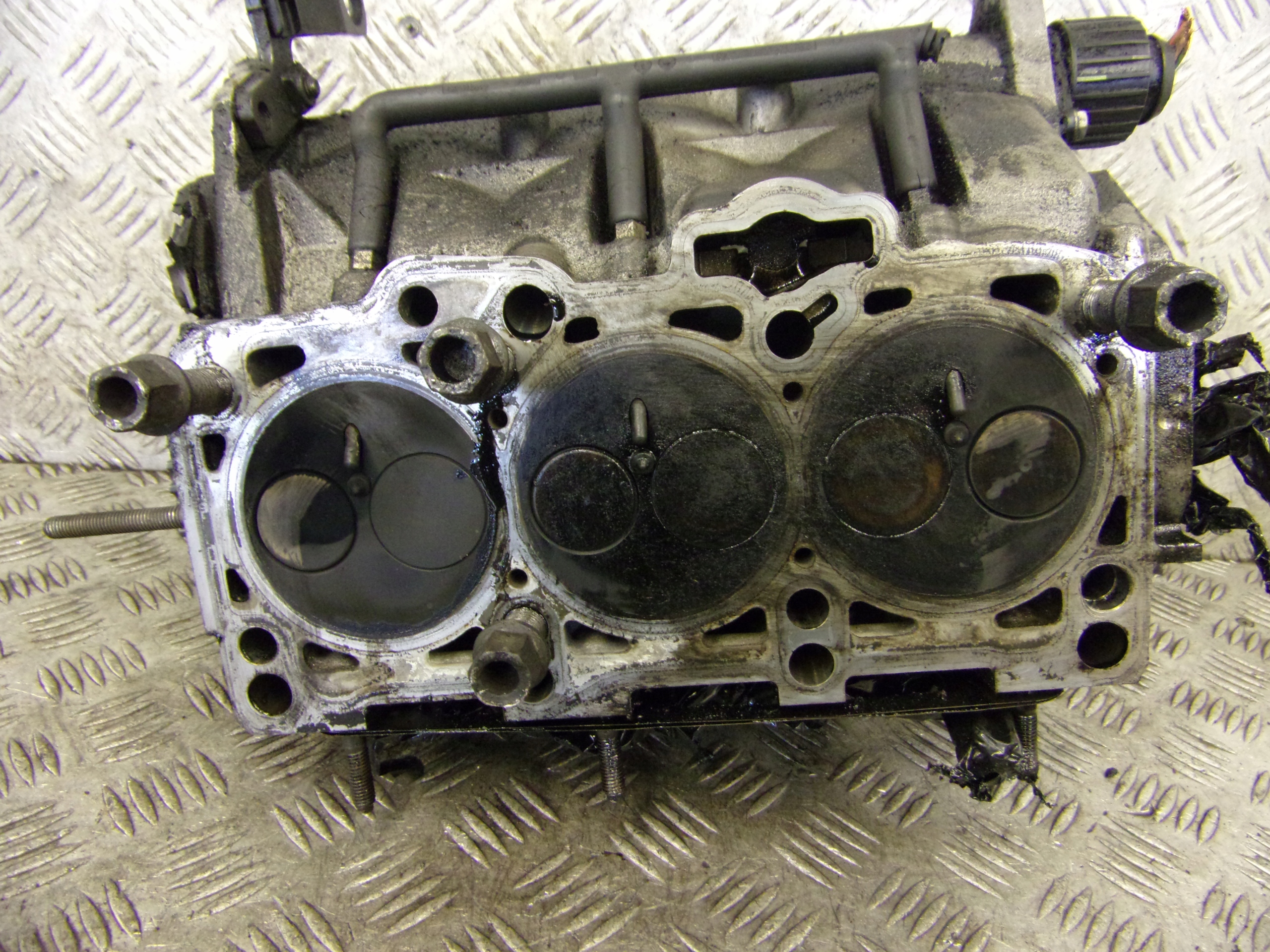 head. complete VOLKSWAGEN POLO 4