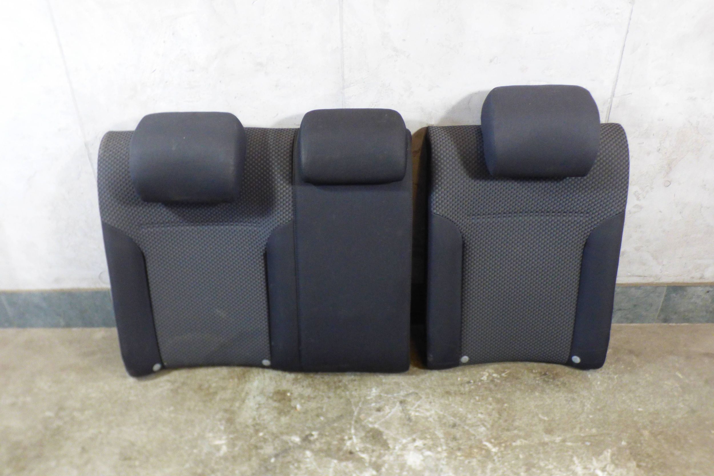 Volkswagen Jetta VI 5C Sitz zapinki Gurten heck kpl.