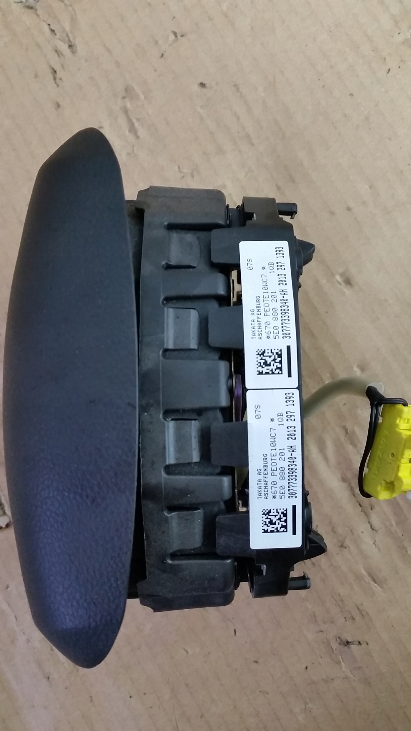 подушки безопасности руля SKODA RAPID OCTAVIA 3 5E0880201