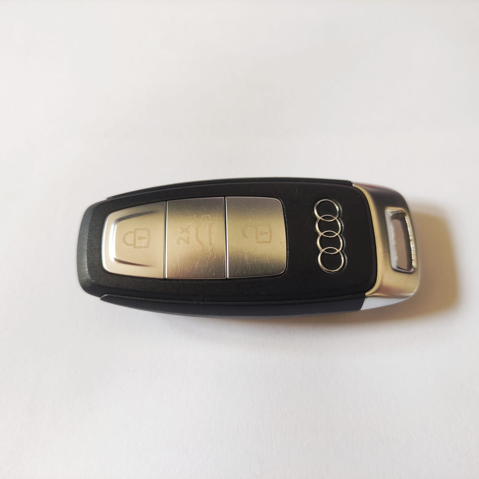 AUDI A3 8Y KLUCZYK PILOT KEYLESS 8Y0959754G 2020-