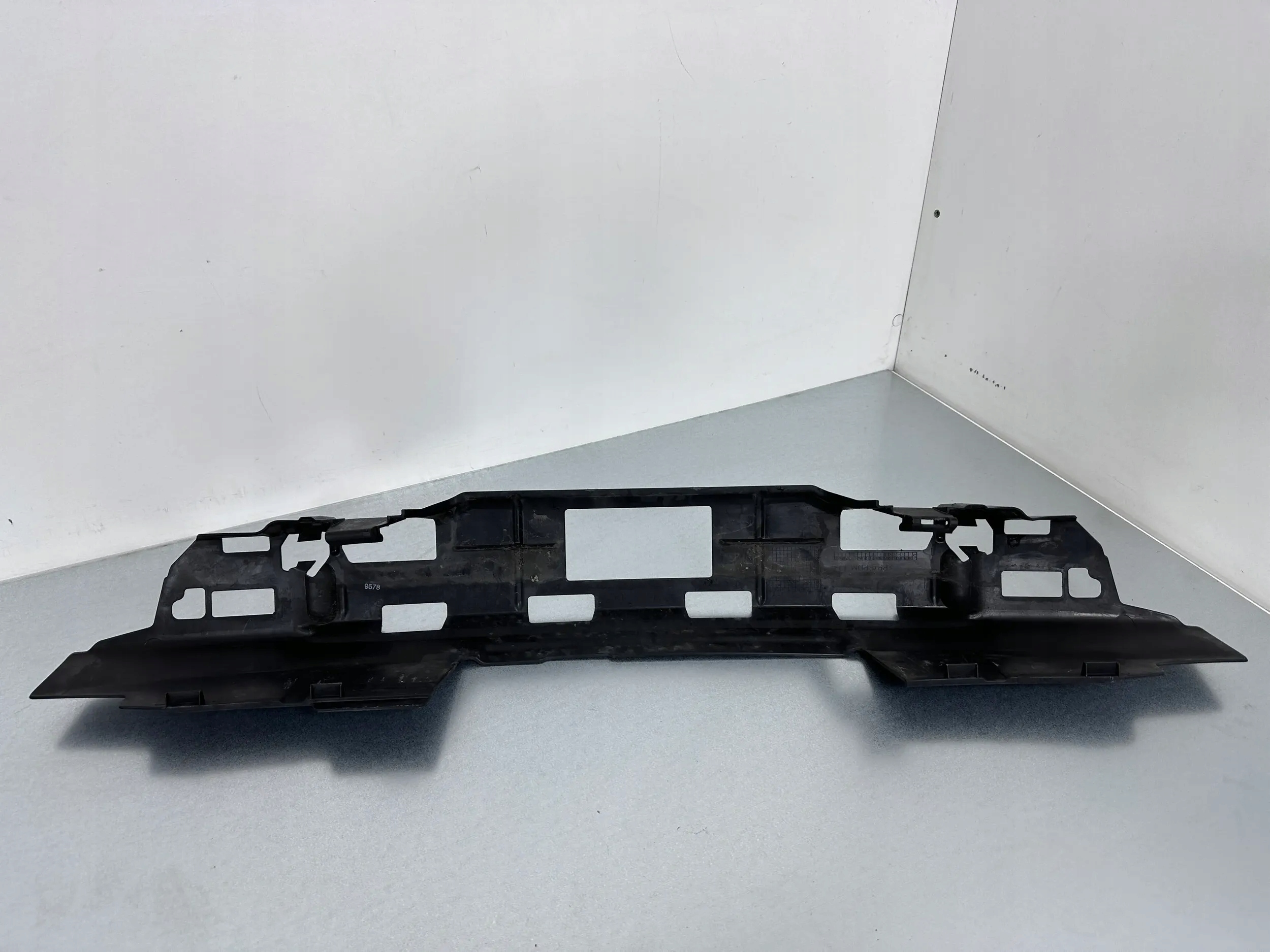 Audi A3 S3v 2017 Балки