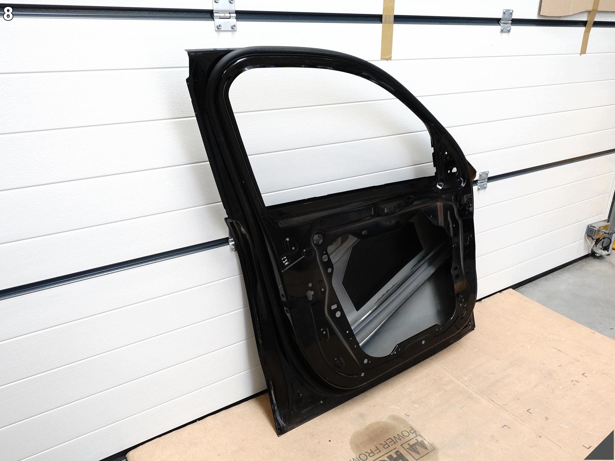 BMW X1 U11 22- door DOOR left front