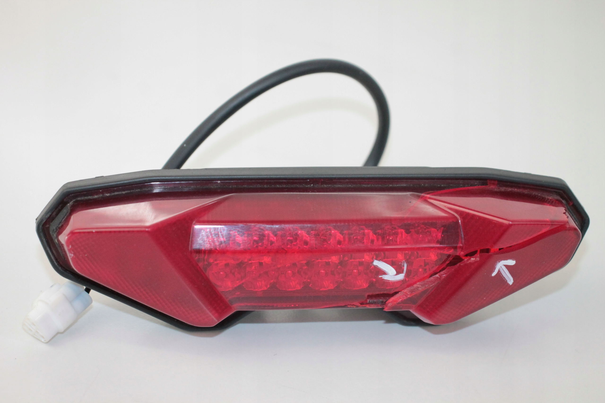 34 - YAMAHA TRACER 900 GT MT09 ЗАДНИЙ ФОНАРЬ ЗАДНИЙ