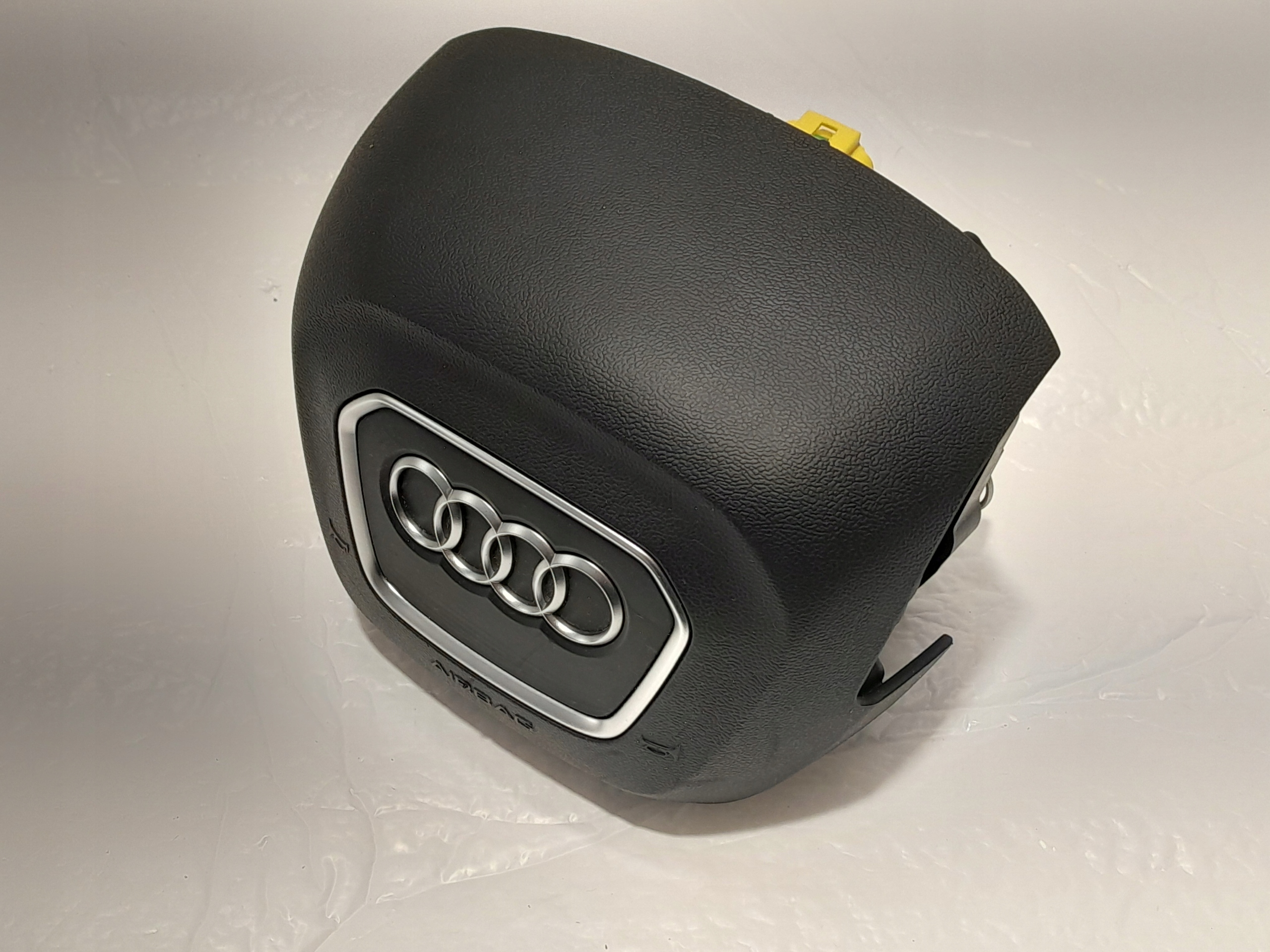 AUDI Q5 80A airbag driver´s 80A880201G