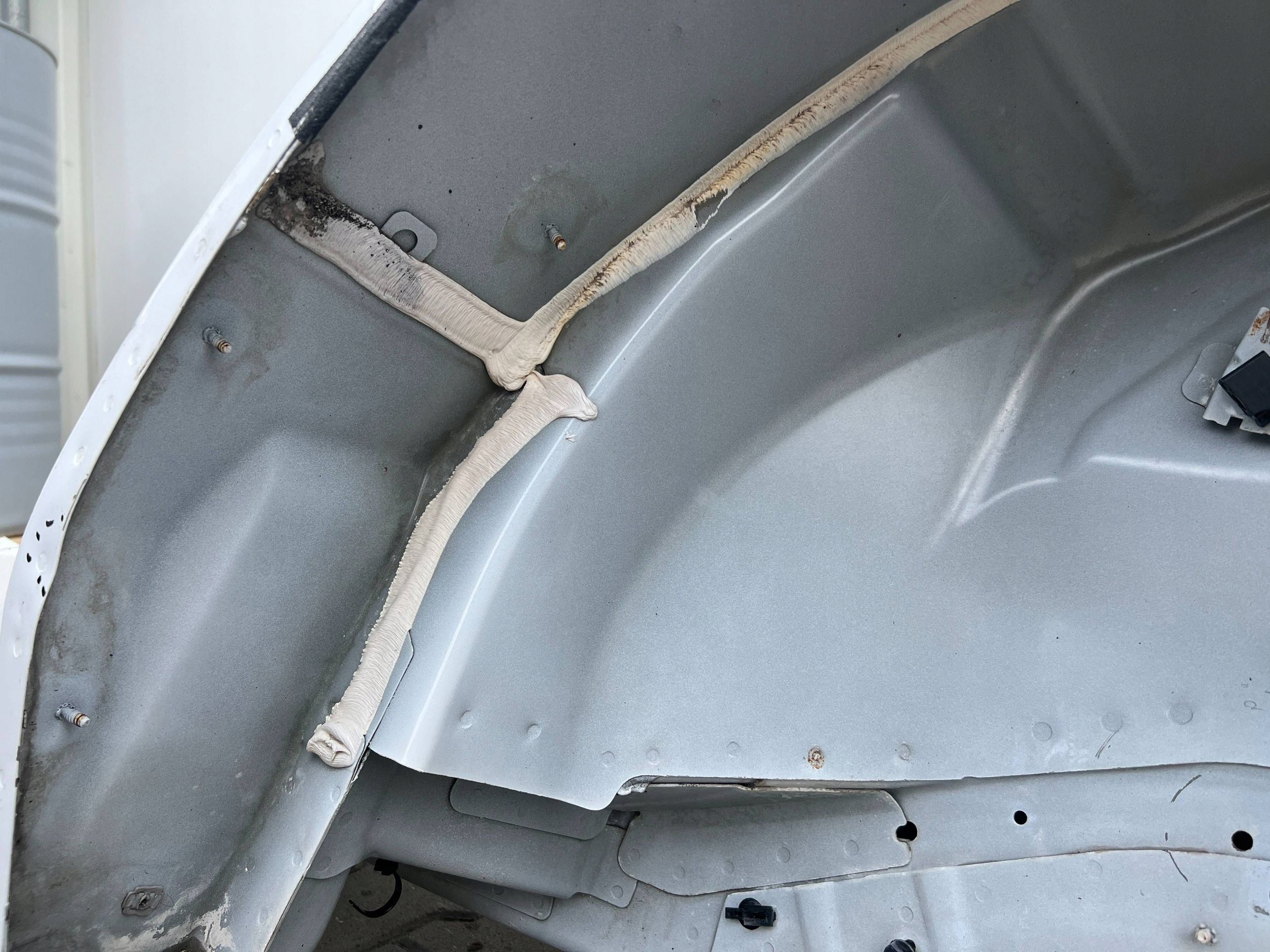 LONGHERONE parafango sinistra posteriore Ford Edge II 2020+
