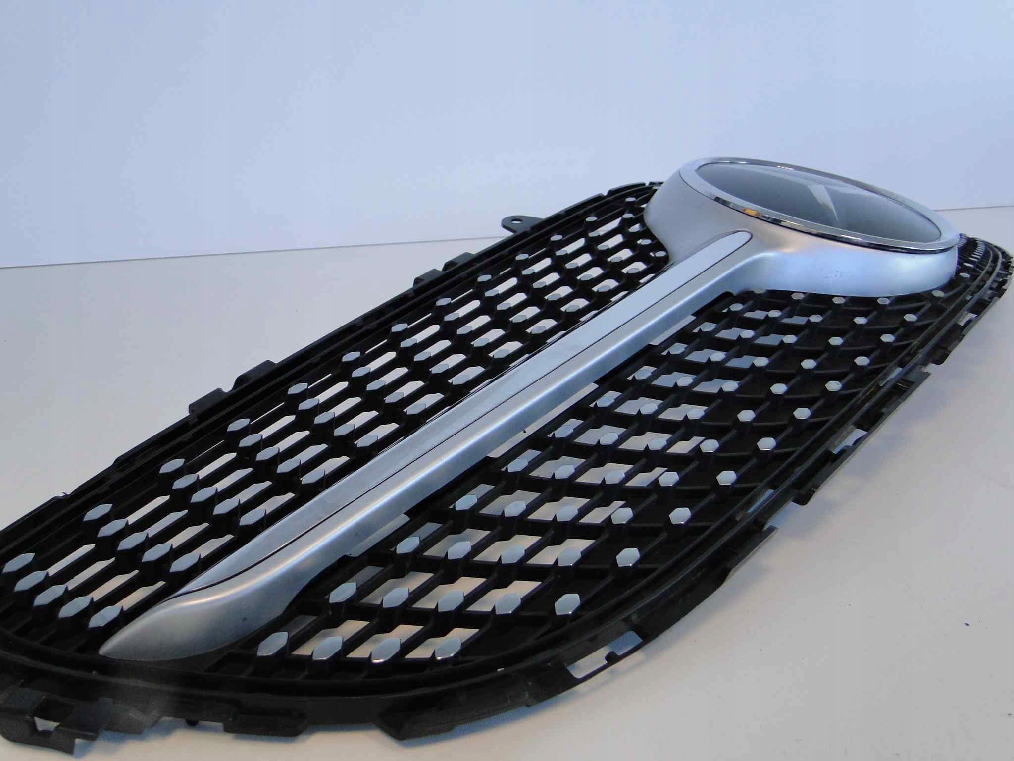 MERCEDES CLS 218 LIFT GRILL ATRAPA DIAMENT AMG PAK Typ samochodu Samochody osobowe