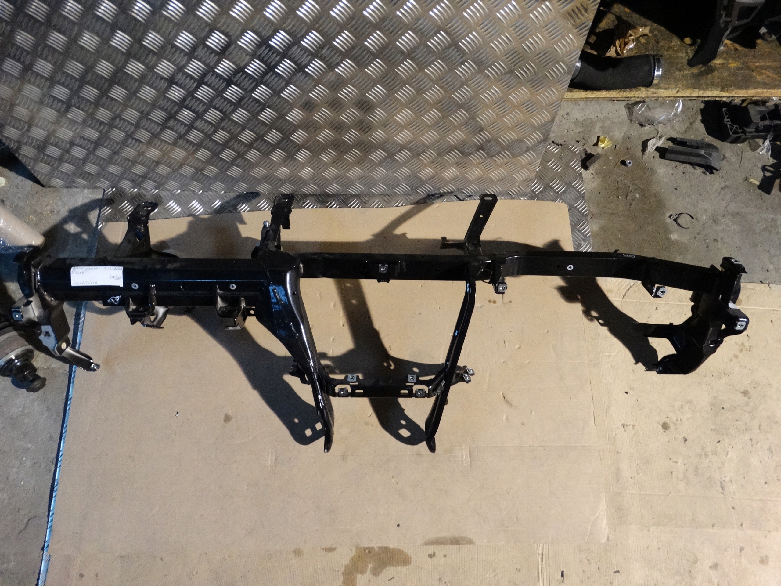 IDEALNY support sider consoles AUDI A8 D5 1