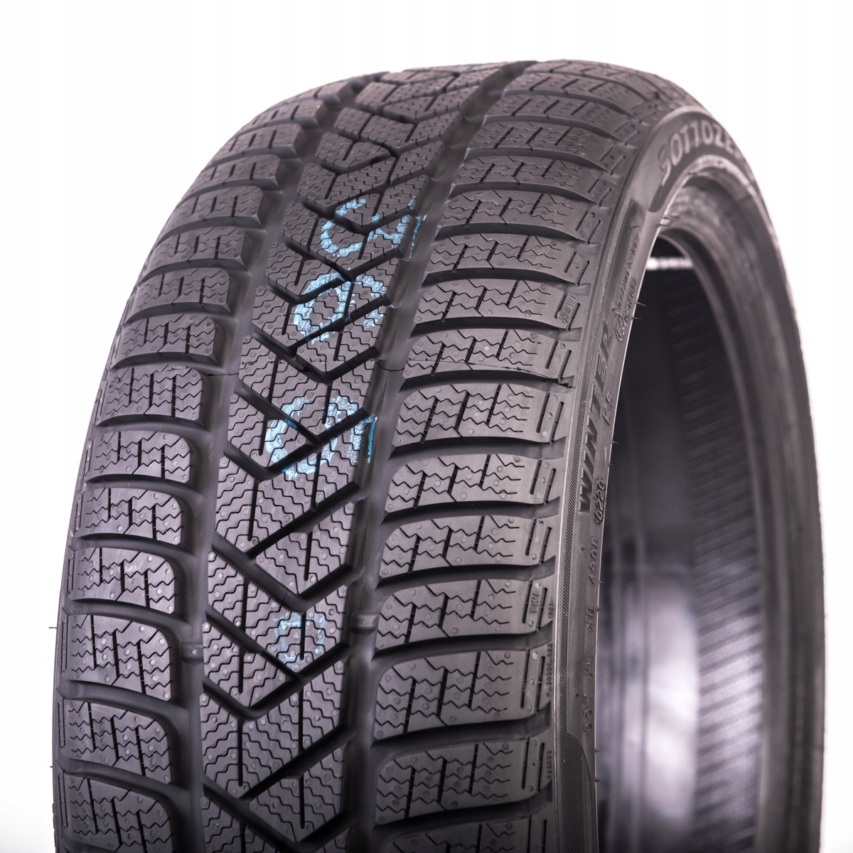 1x PNEUMATIKA 235/40R18 Pirelli SOTTOZERO  3