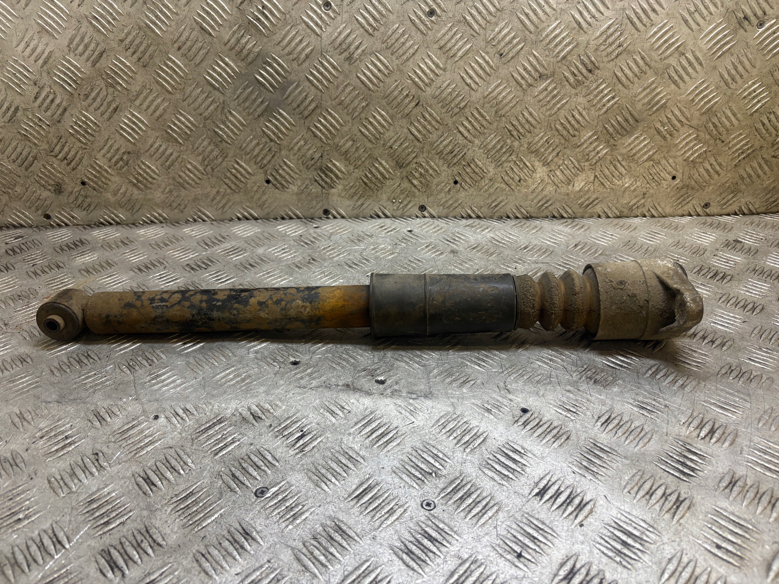 Stoßdämpfer heck hinten VOLKSWAGEN PASSAT B5