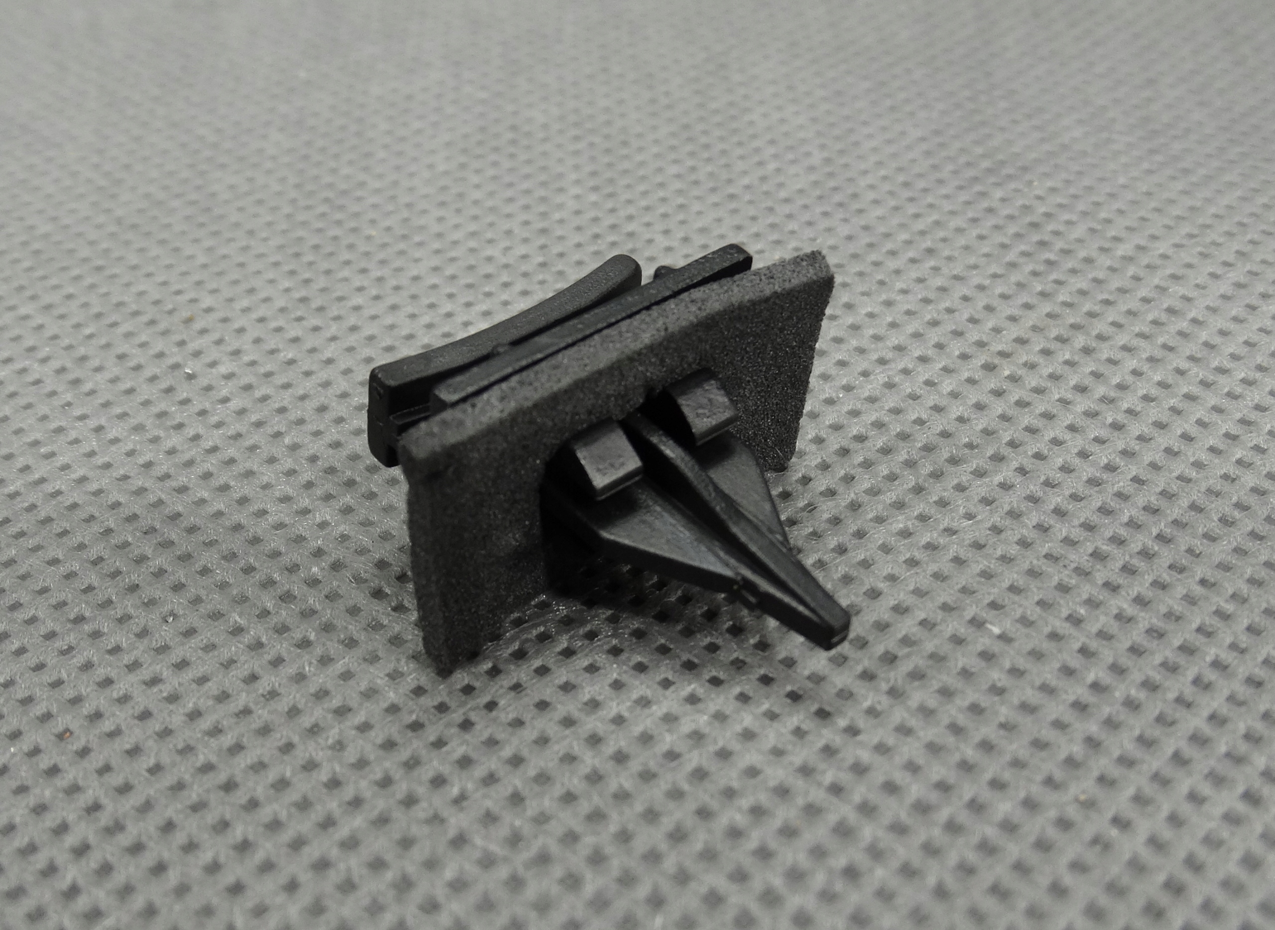 SPINKA LISTWY SZYBY PRZÓD FORD TRANSIT 2000- DŁUGA Producent części Automega