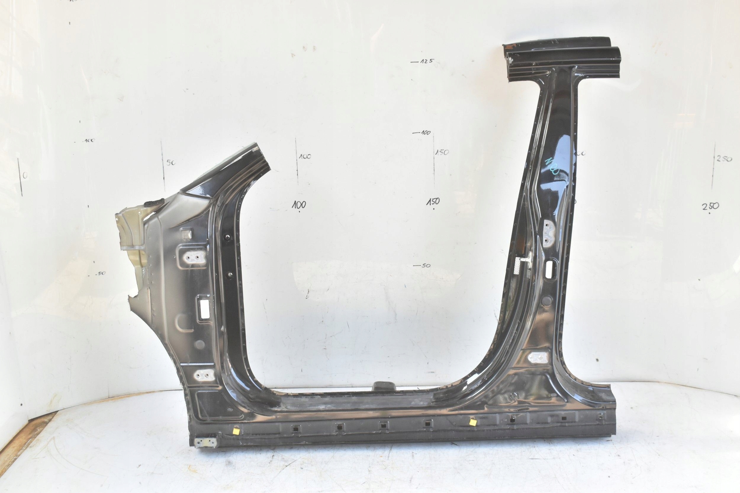 PRÓG SŁUPEK LEWY PRZÓD KIA NIRO 16-