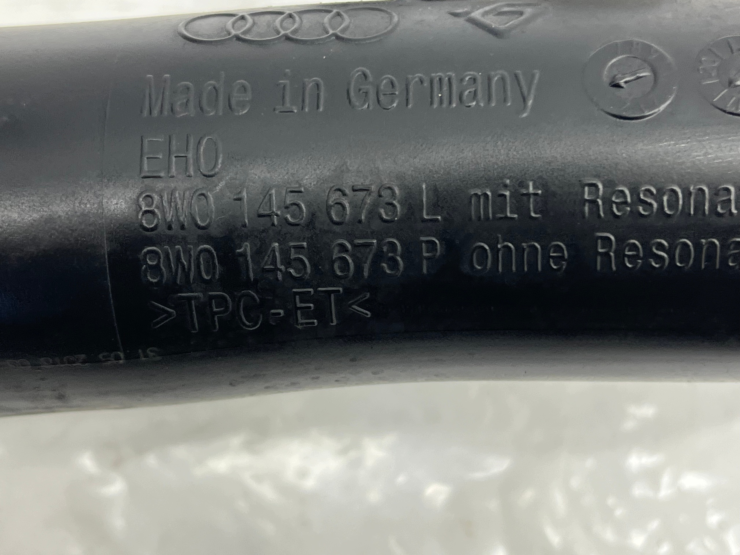 pipe wiring pipe REZONATOR AUDI A4 B9 8W0145673L 2.0 TFSI