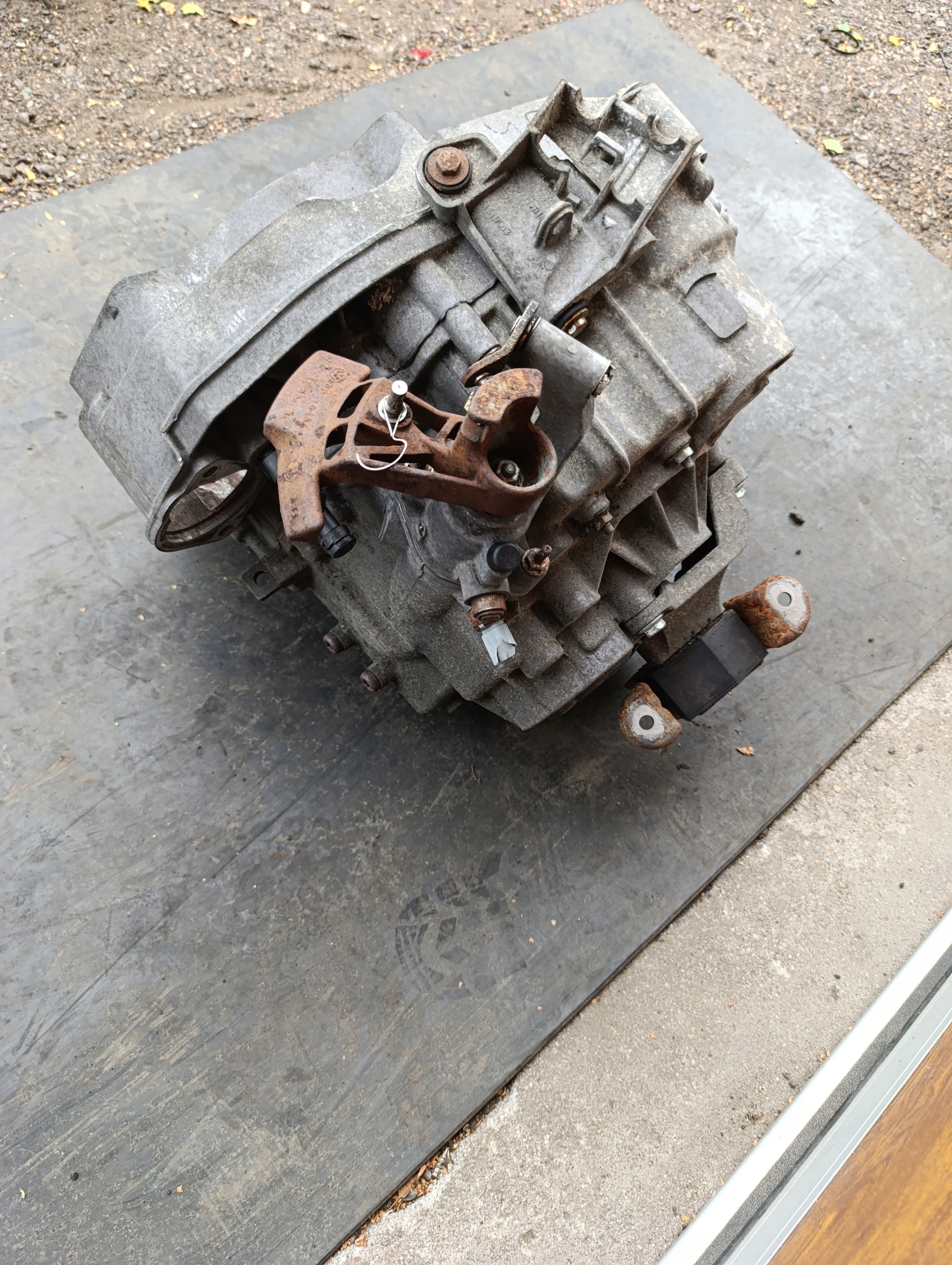 VW T5 2.5 manuale CAMBIO JFS 153 tys.