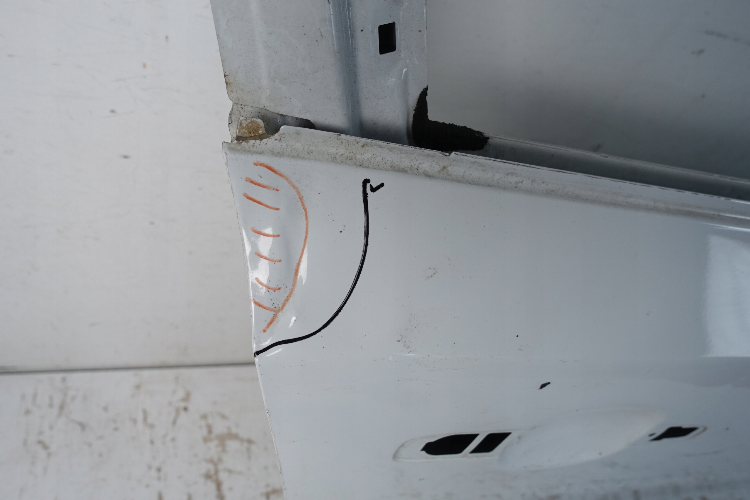 VOLVO V40 II 2012- door front right front