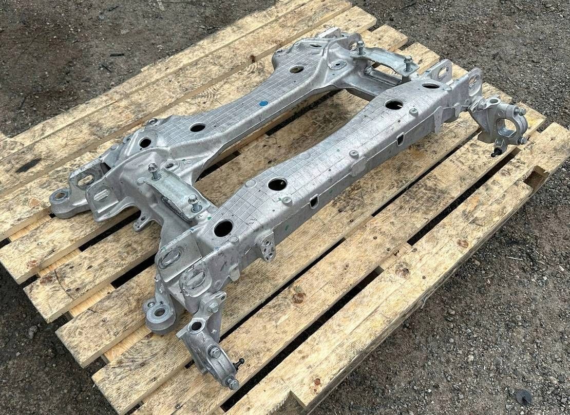 axle beam front front rama pomocnicza Chevrolet Corvette C7 2014-2019