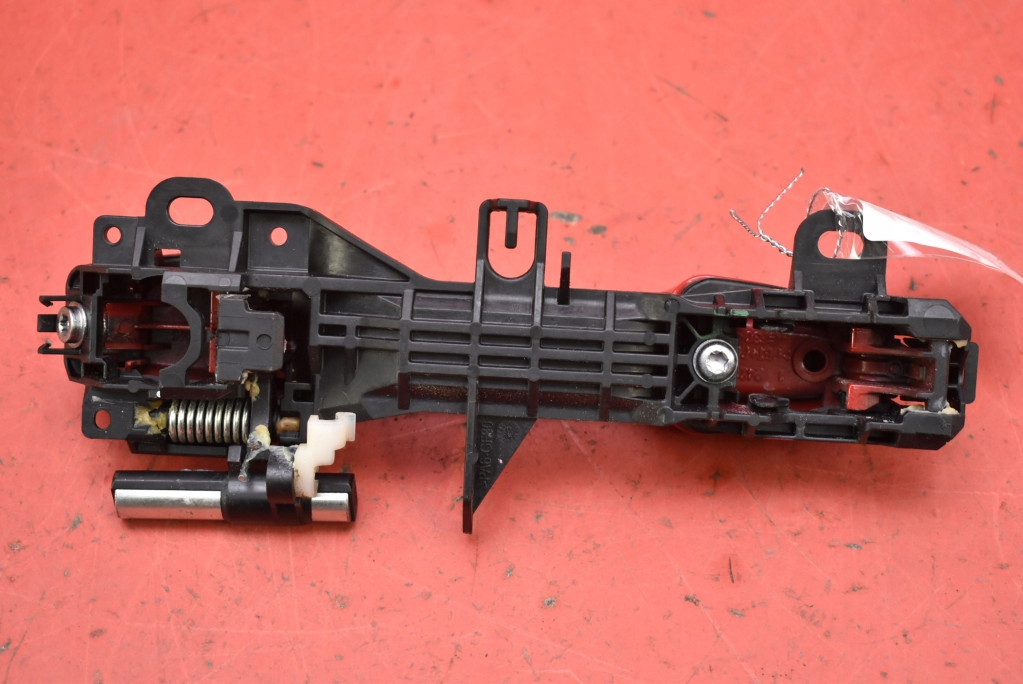 handle right front front red TOYOTA YARIS 3 III LIFT 14-17