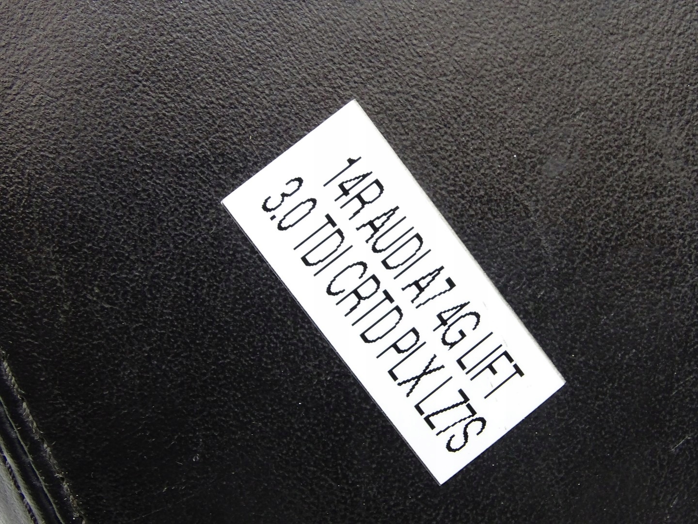 armrest central SKORZANY black leather AUDI A7 4G 10
