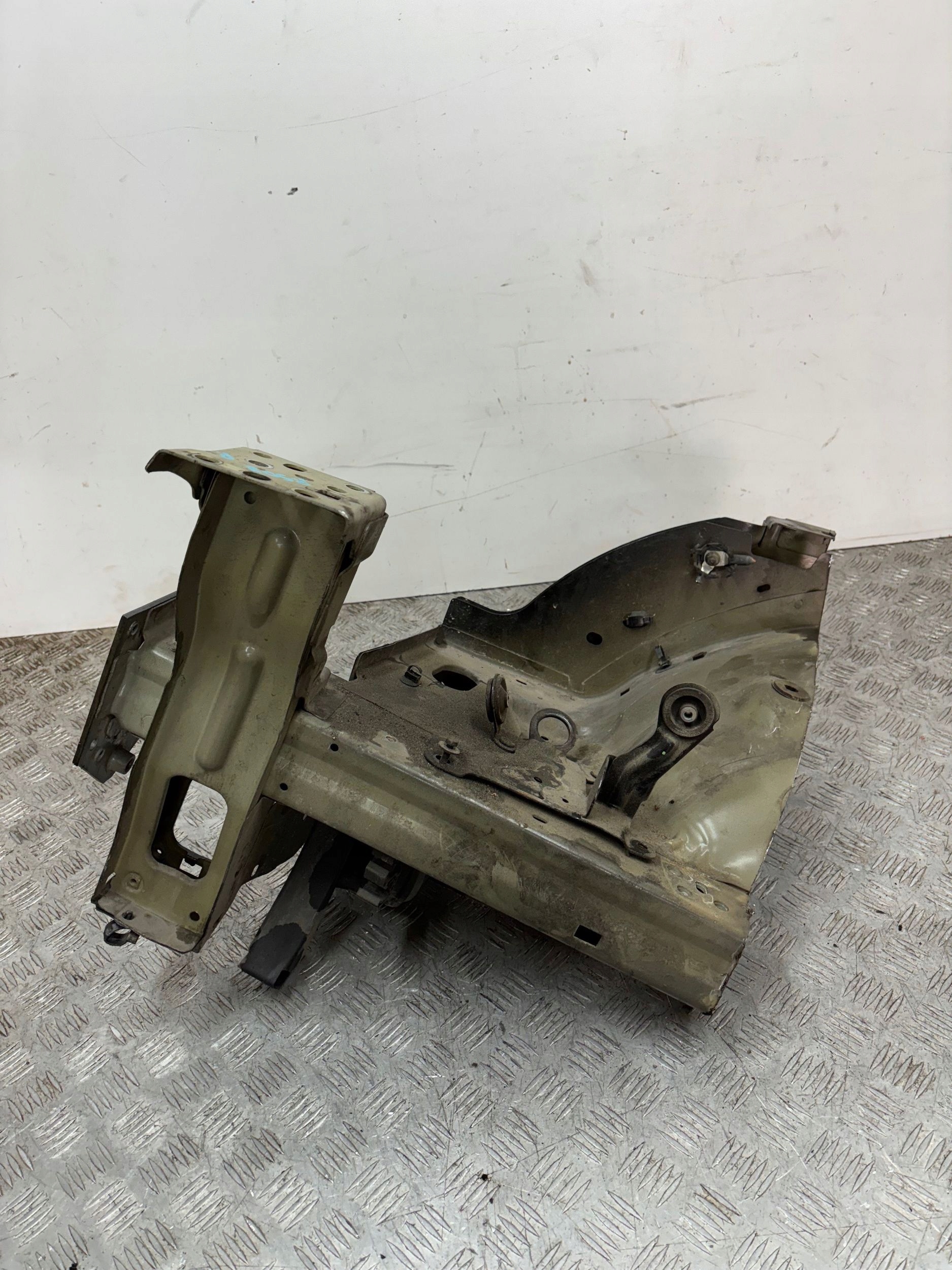 quarter right front PEUGEOT 508 10