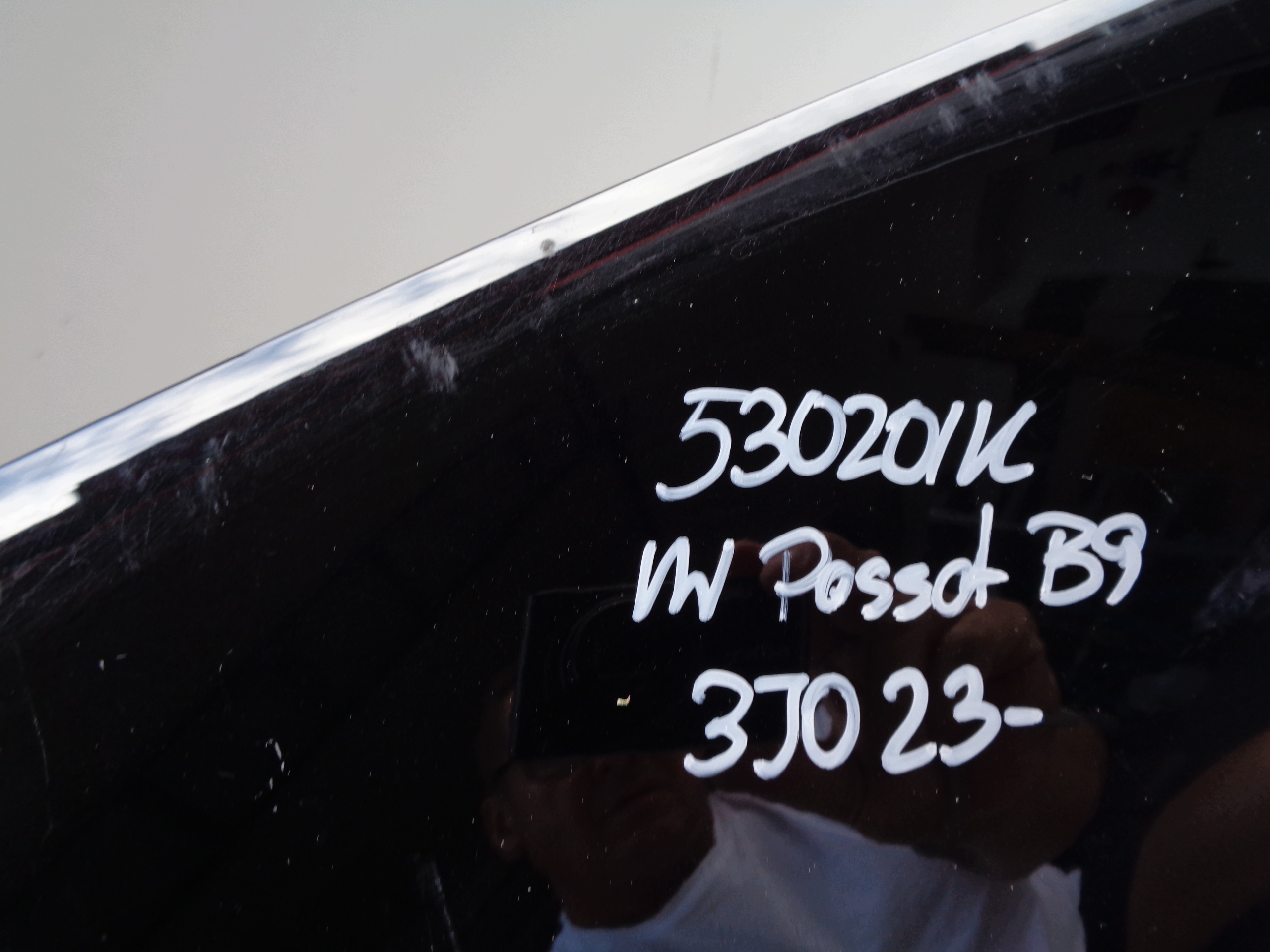 fender right front VW PASSAT B9 3J 3J0 23- NR 53020