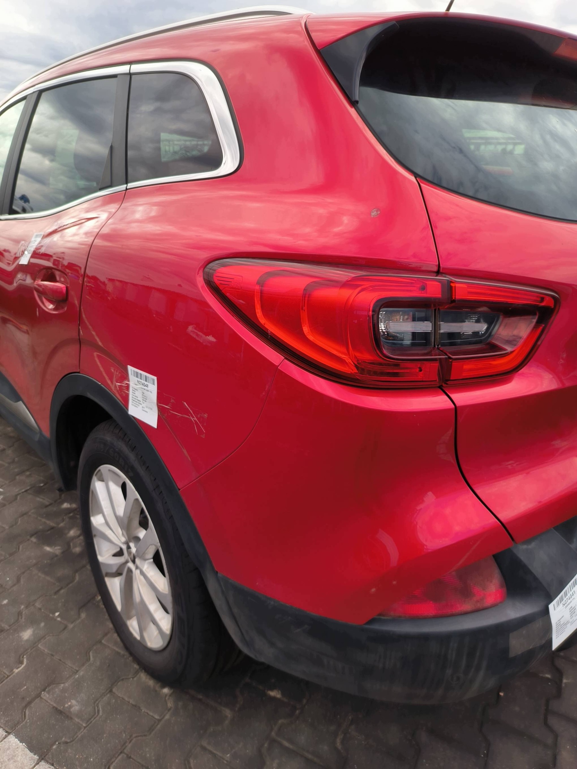 LONGHERONE parafango sinistra posteriore Rosso RENAULT KADJAR