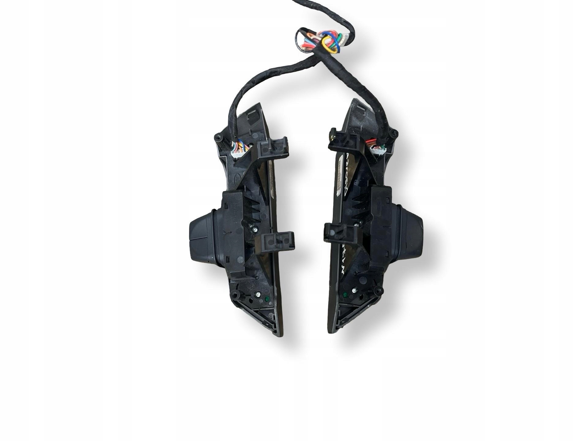 Przyciski Commandes Volant Land Rover Discovery 3 L319 2005