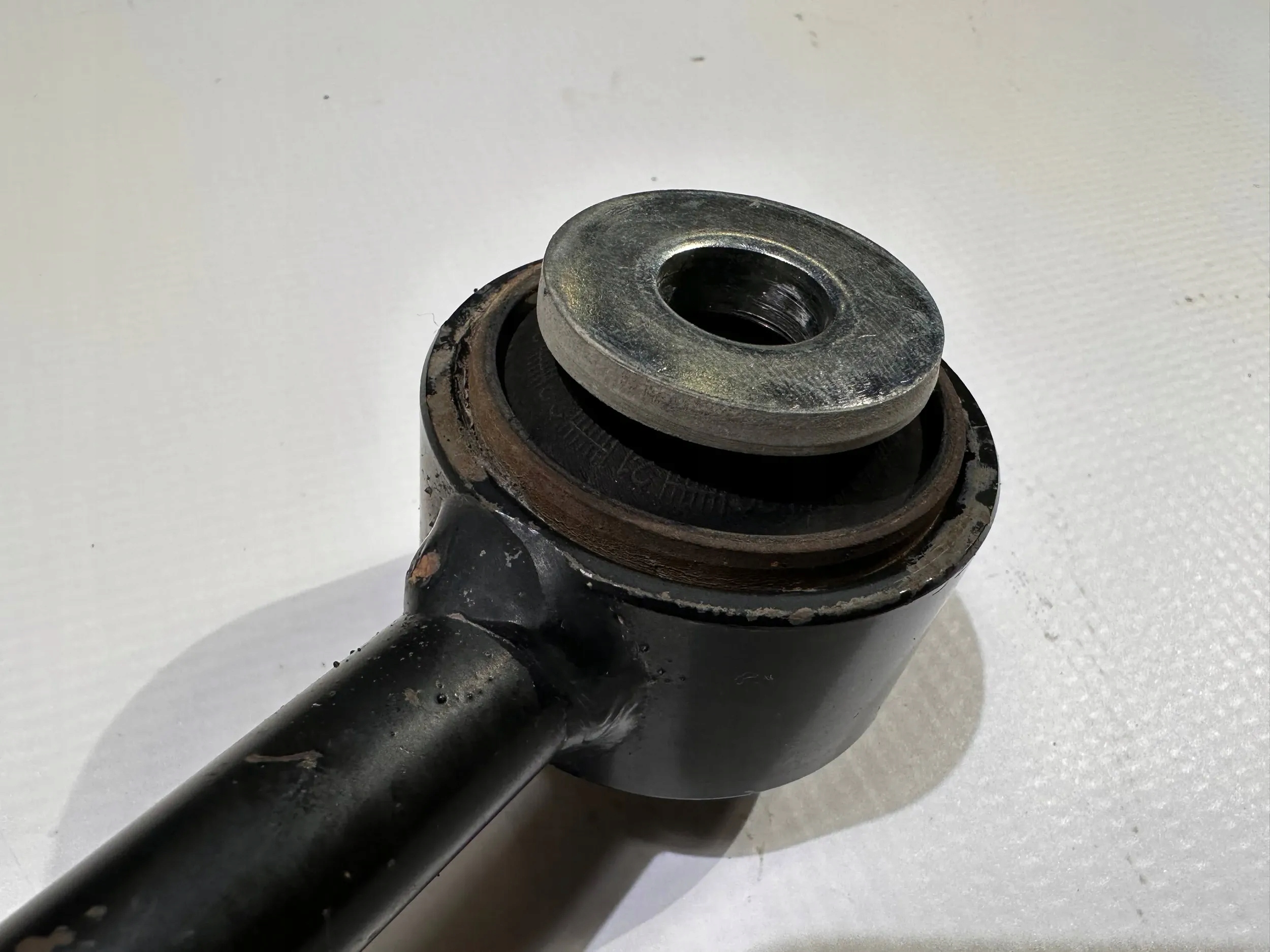 arm rear part rear left right Ford Expedtion 2018 - 2022