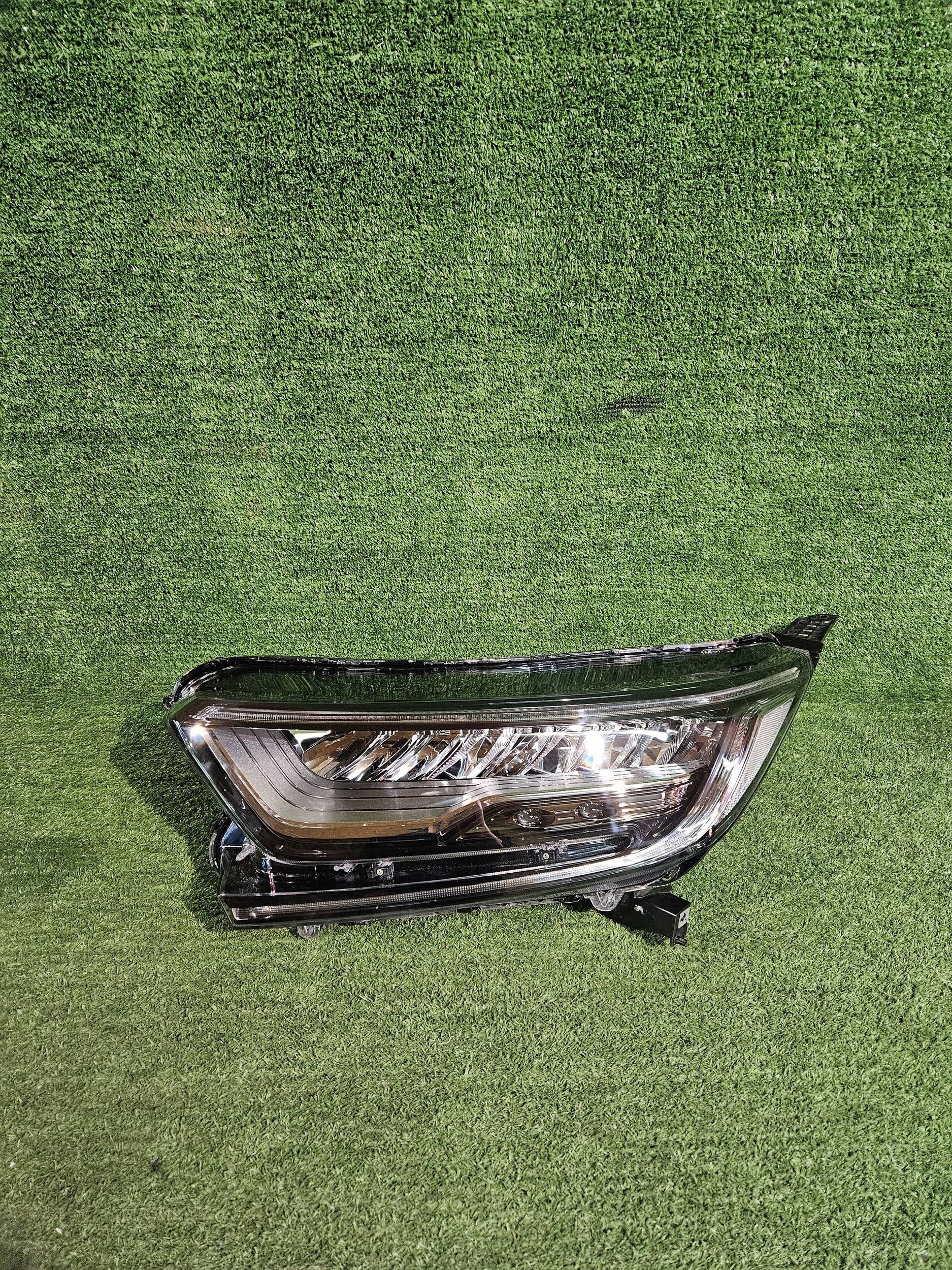 REFLEKTOR left front HONDA CR-V V 18- FULL LED NR.R1703